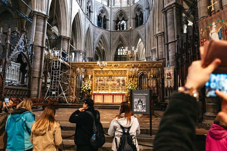 westminster abbey dress code for ladies Visiting Abbey: Highlights, Tips, and Tours JAN26WK2