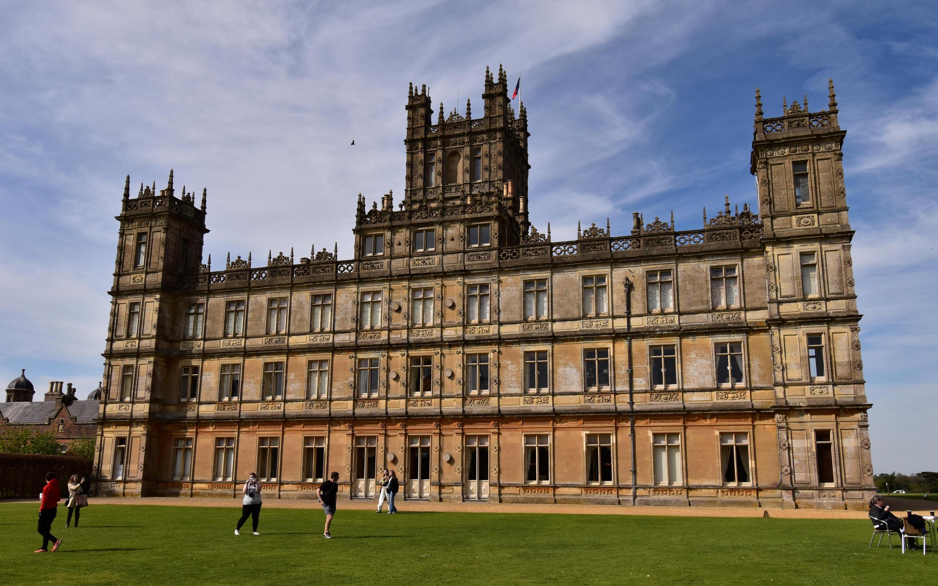 London to Downton Abbey: Highclere Castle Private Day Tour - 2026 (Verified Reviews)