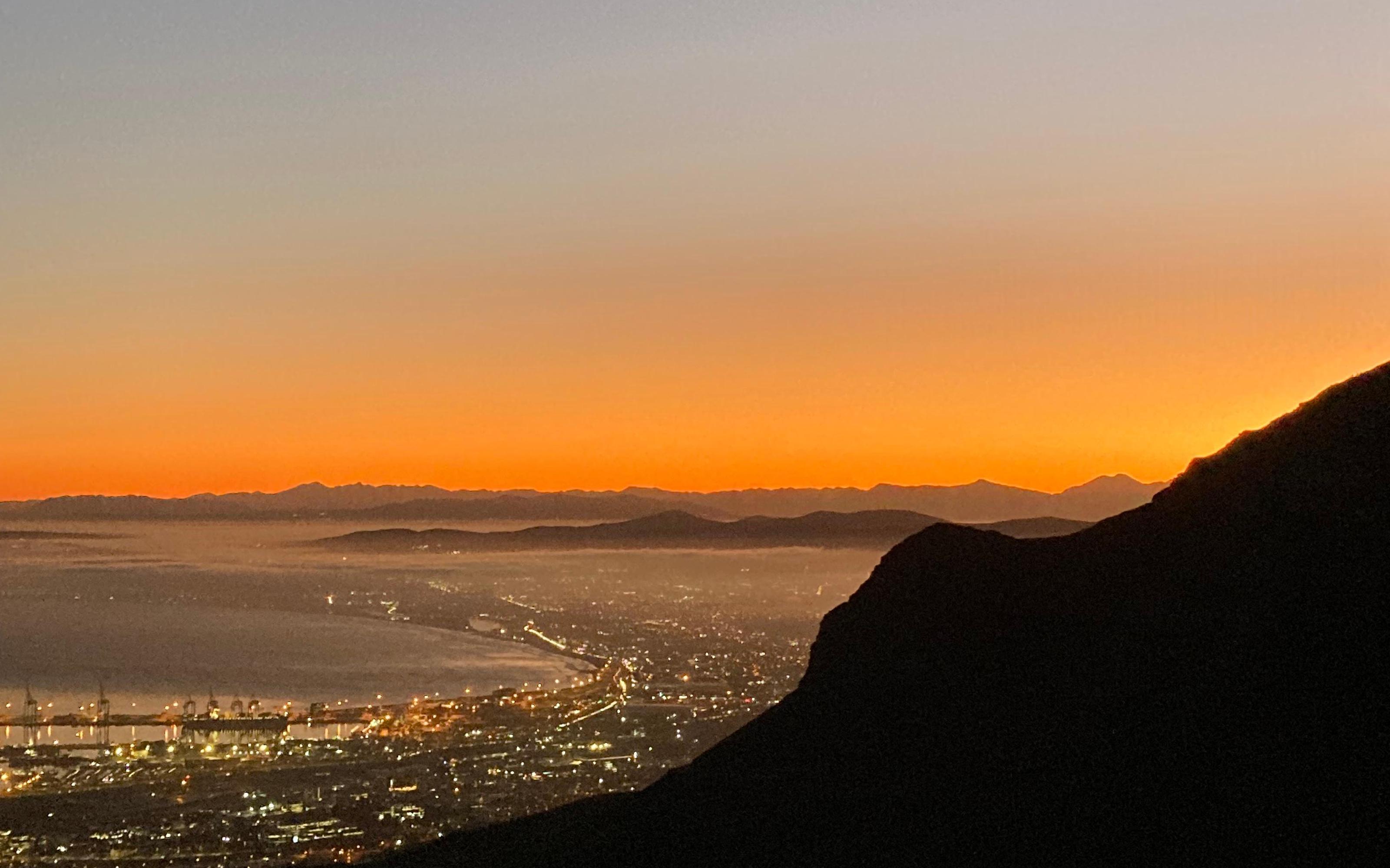 Cape Town: Table Mountain Guided Hike via Platteklip Gorge - 2026 (Verified Reviews)