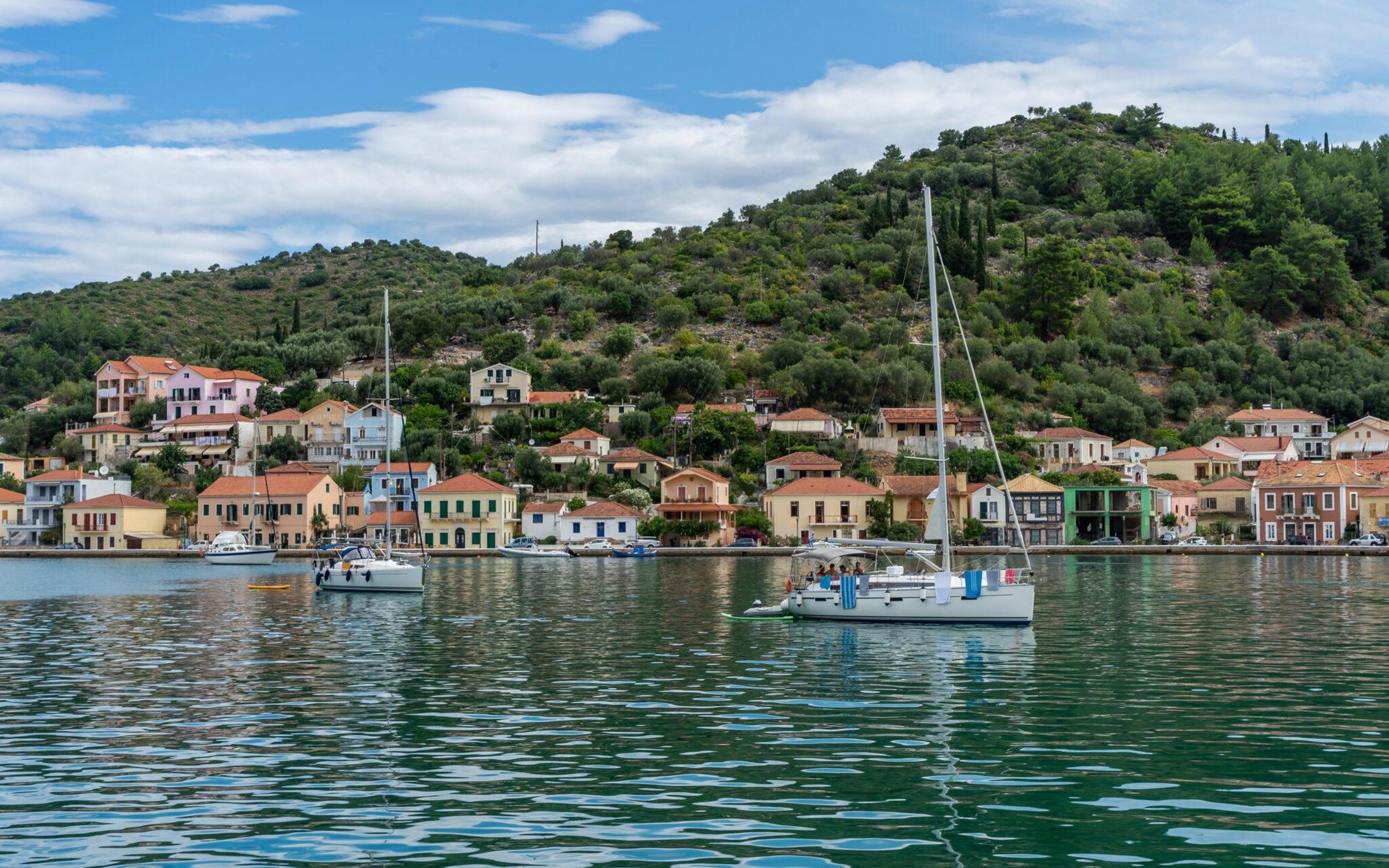 Kefalonia: Ithaca Island Sightseeing Day Tour with Bus - 2026 (Verified Reviews)