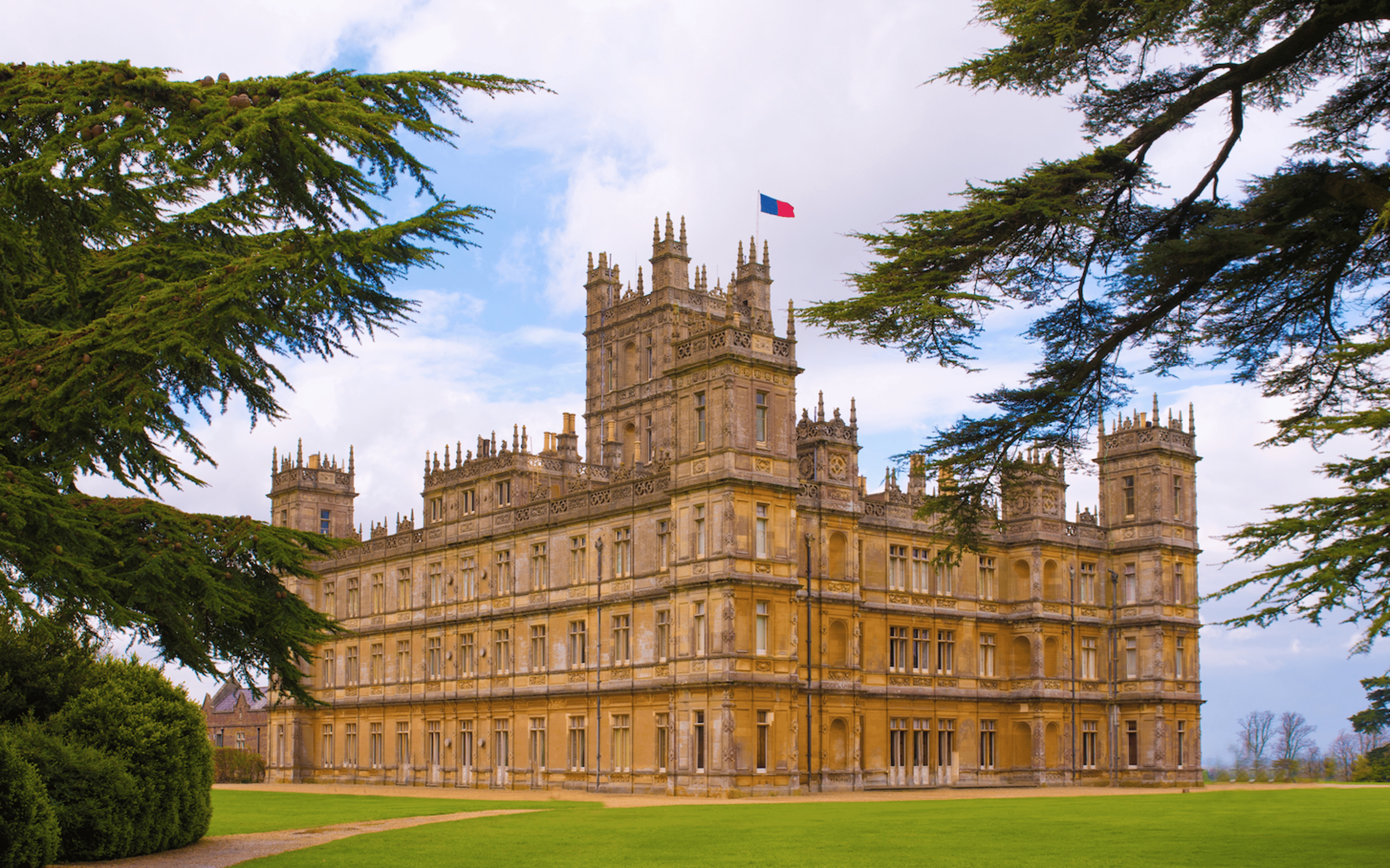 Downton Abbey Filming Locations & Highclere Castle Tour - 2026 (Verified Reviews)