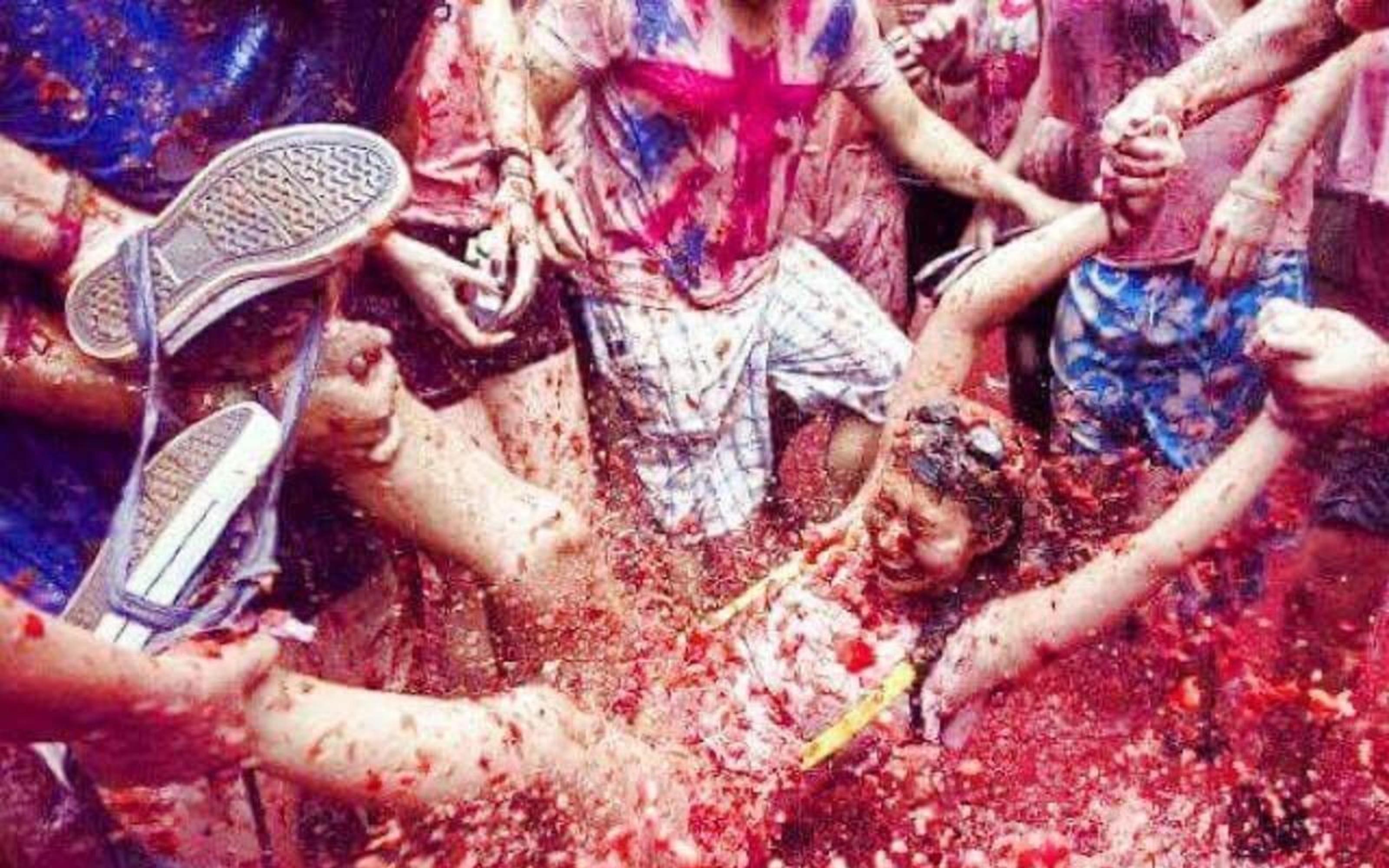Madrid: : La Tomatina Day Trip to Buñol with Party Access - 2026 (Verified Reviews)
