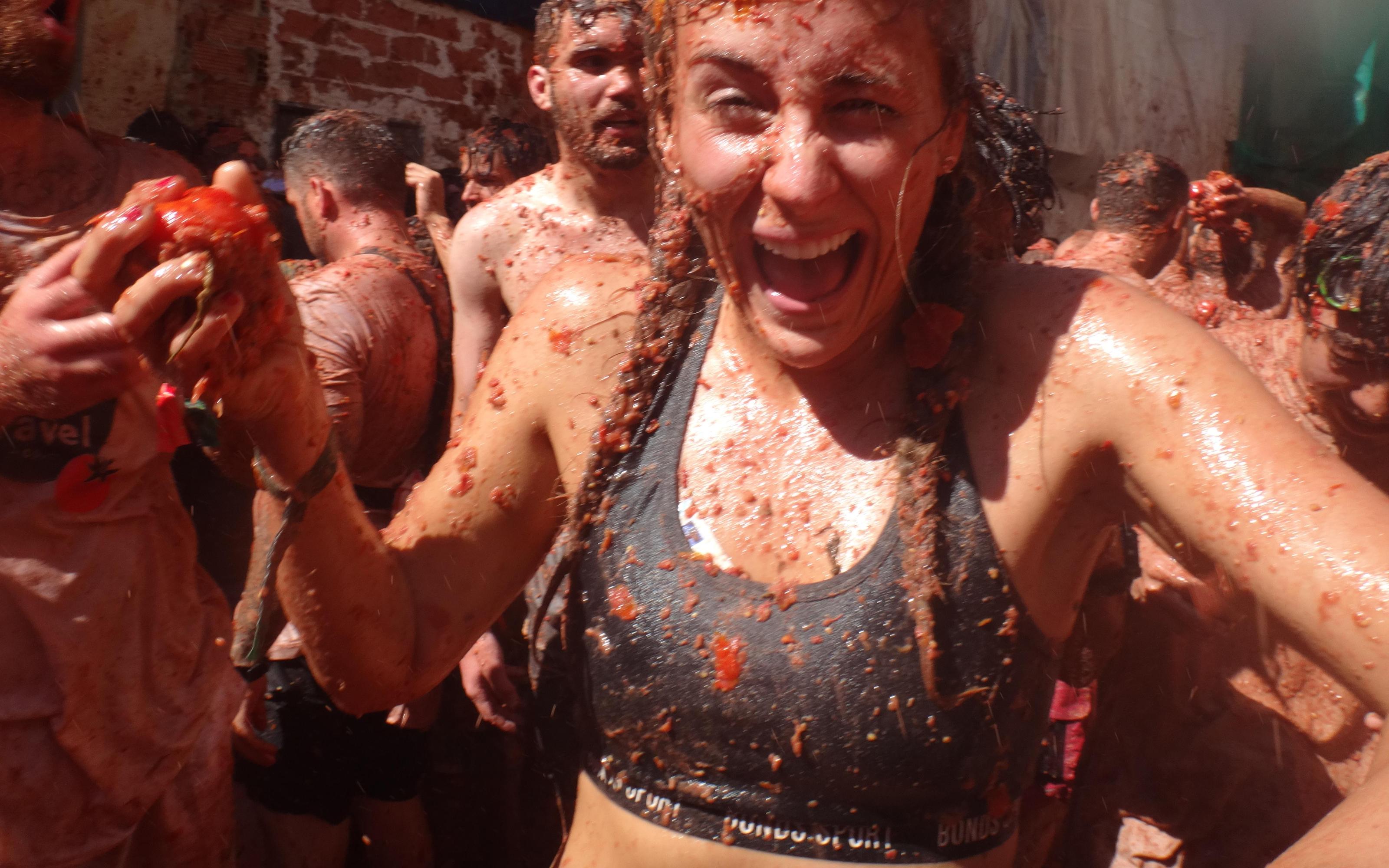 Madrid: : La Tomatina Day Trip to Buñol with Party Access - 2026 (Verified Reviews)