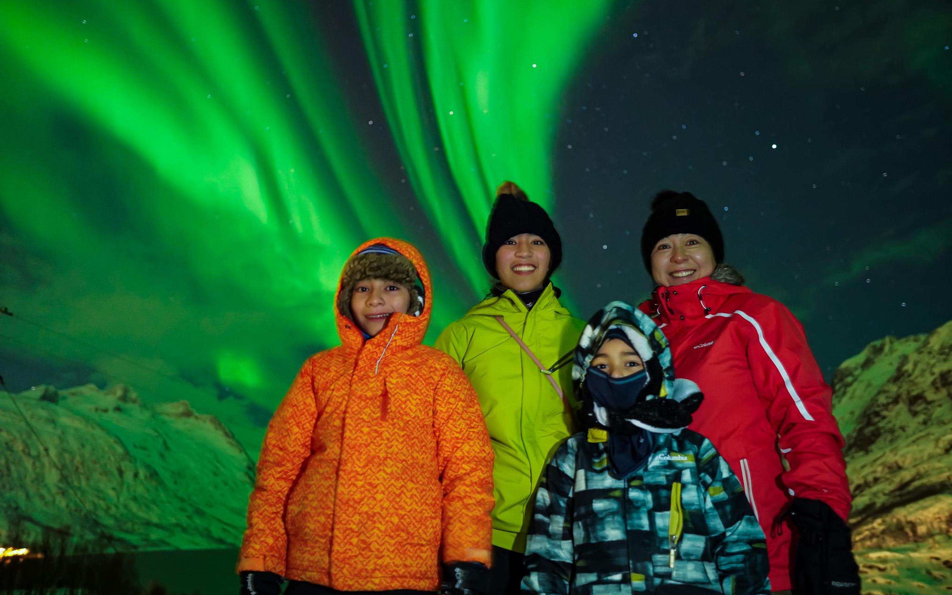 Tromsø: Unlimited Northern Lights Chase Across Borders - 2026 (Verified Reviews)