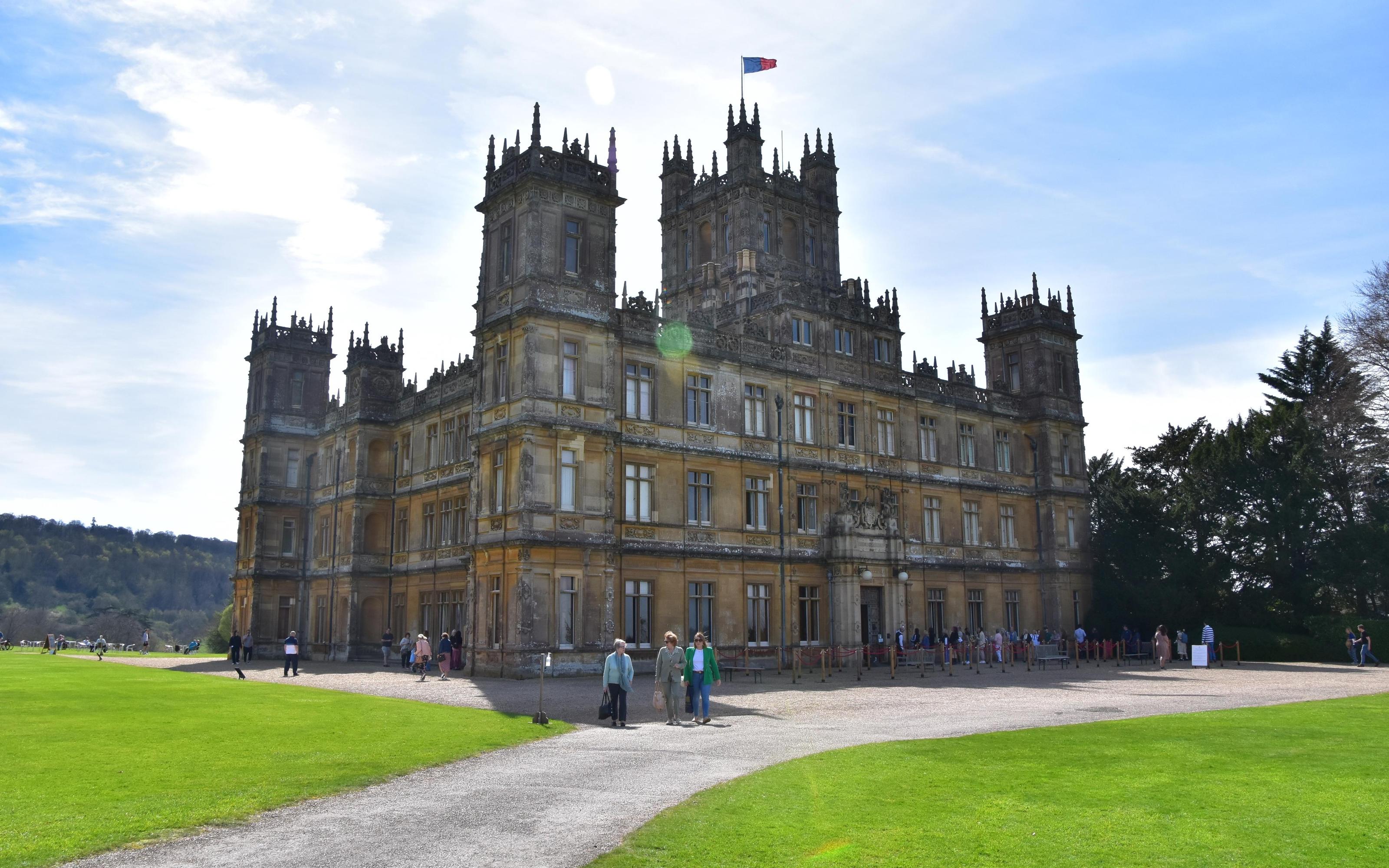 London to Downton Abbey: Highclere Castle Private Day Tour - 2026 (Verified Reviews)