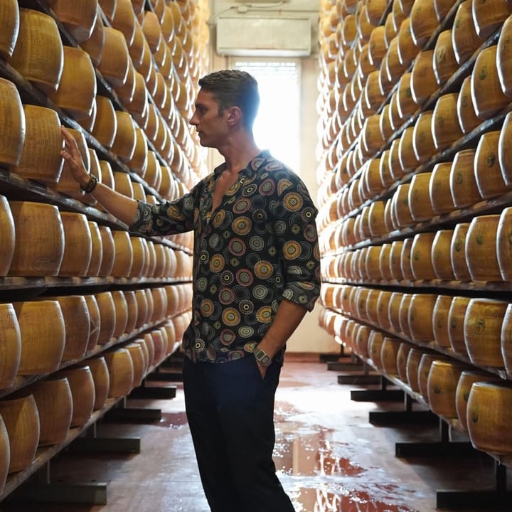 Guided Parmigiano and Parma Ham Food Tour