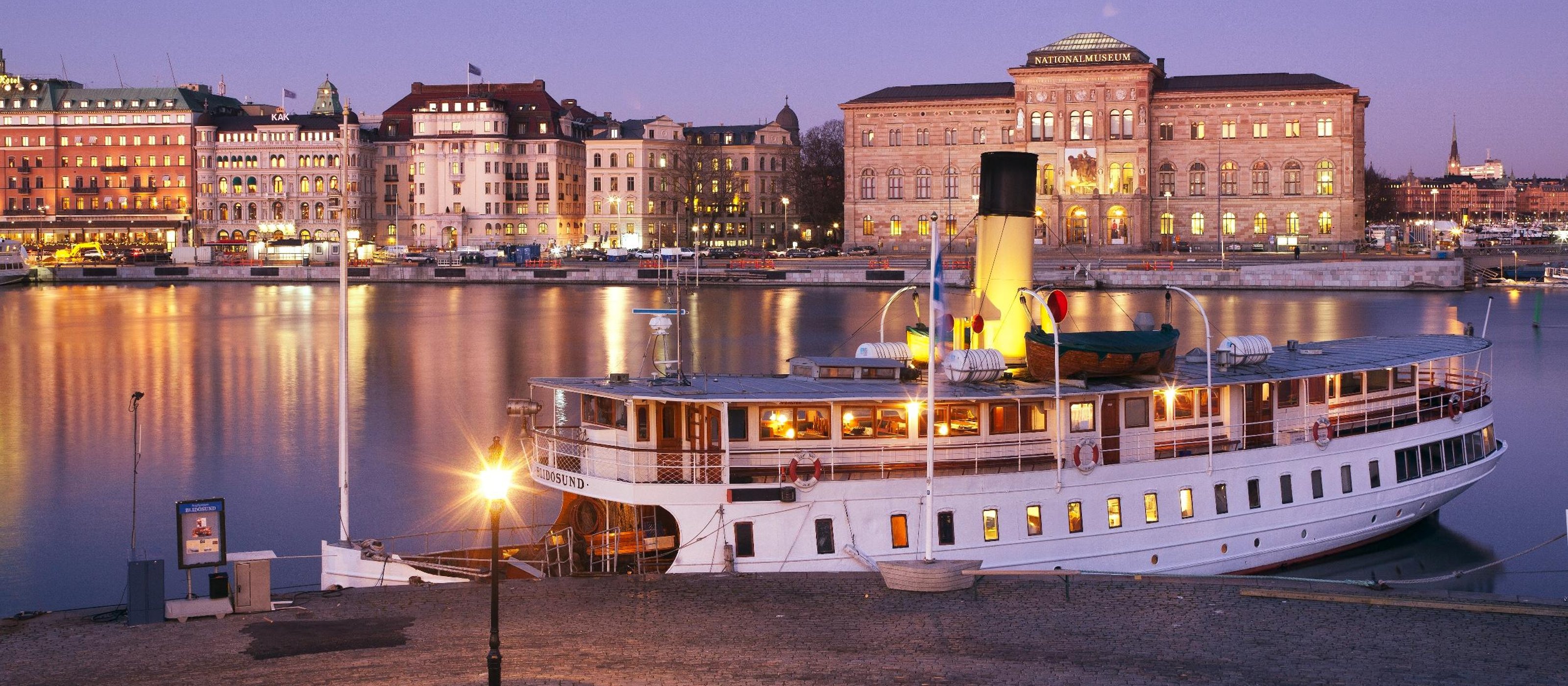 Guided Small Group 4h Transported City Tour+ Vasa