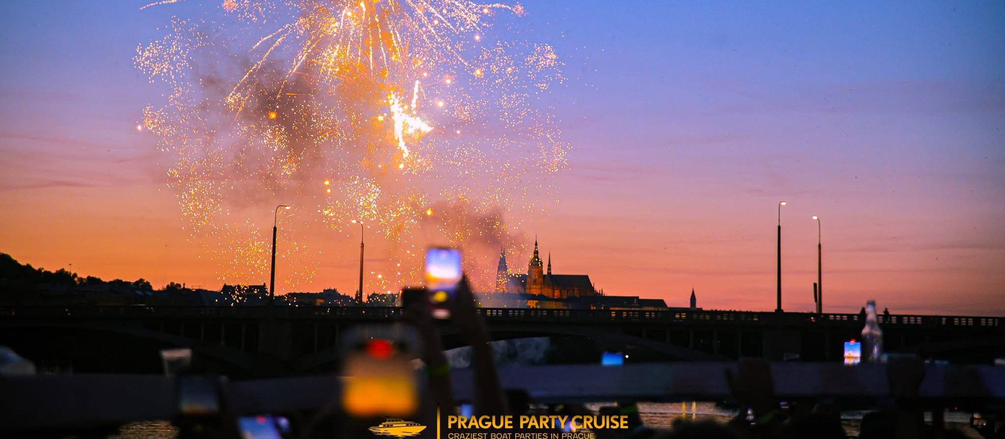 Prag: Silvester-Bootsparty mit After-Party