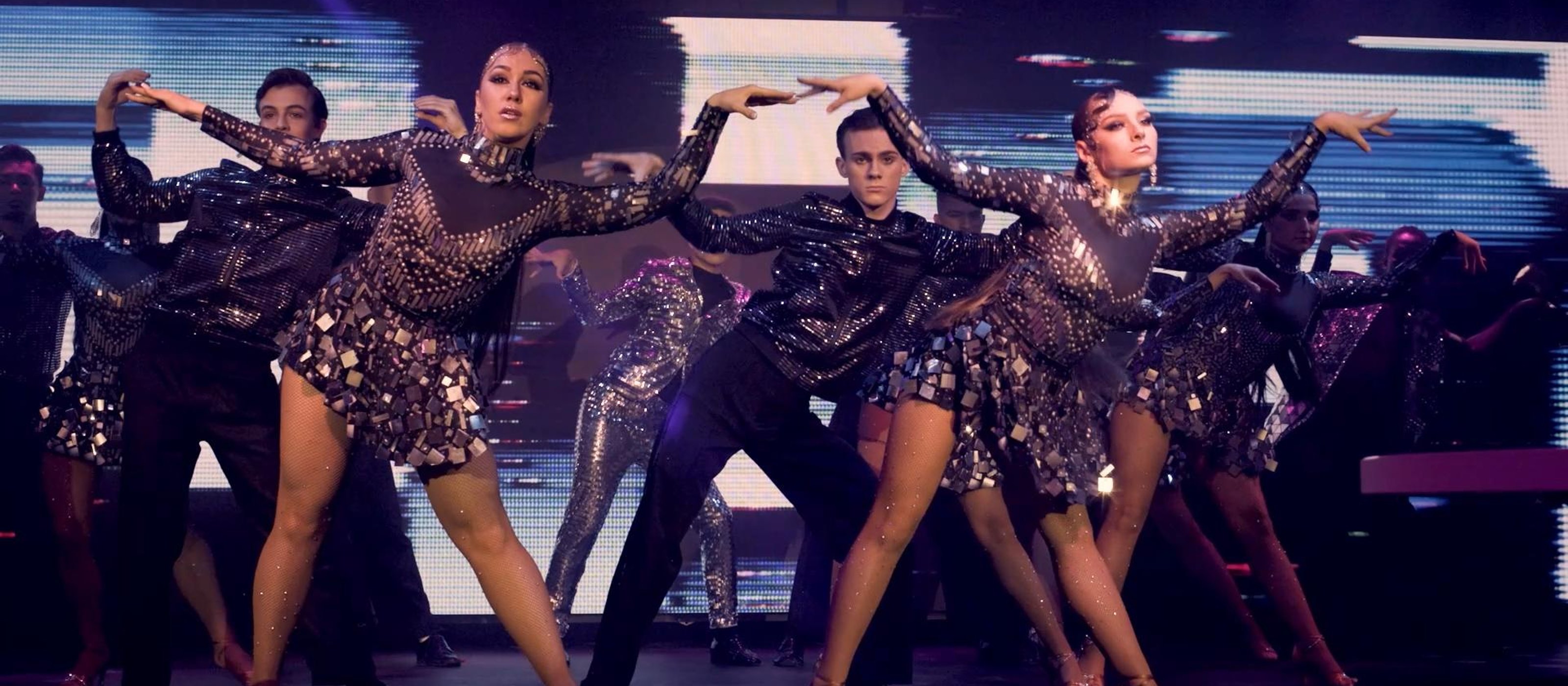 Praha: WOW Show Černé divadlo