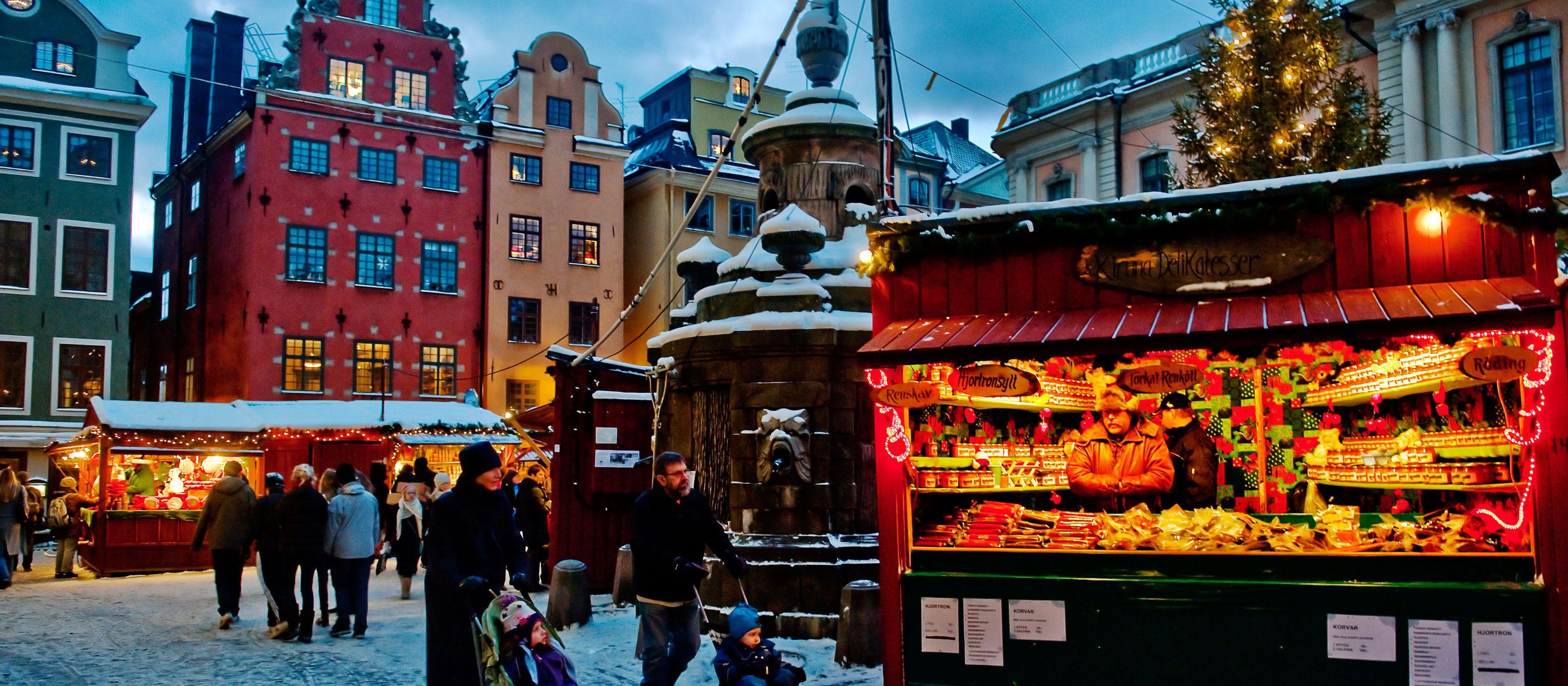 Stockholm Weihnachtsrundgang: Lichter, Markt & Verkostungen