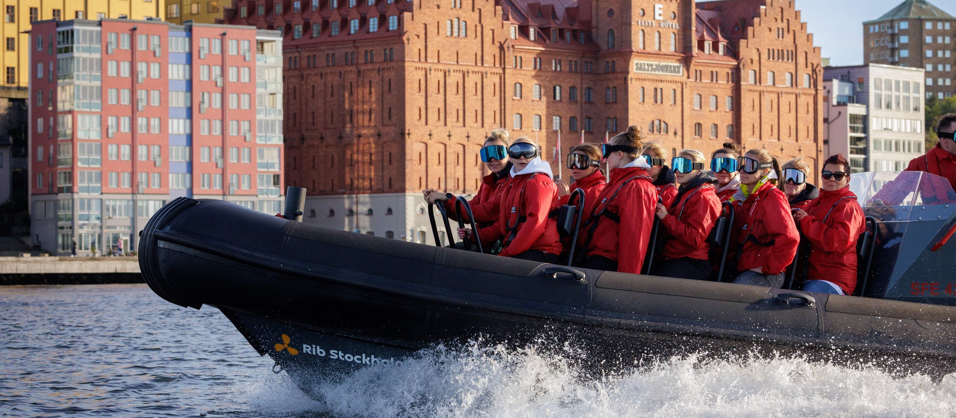 RIB Speed boat tour & archipelago island visit