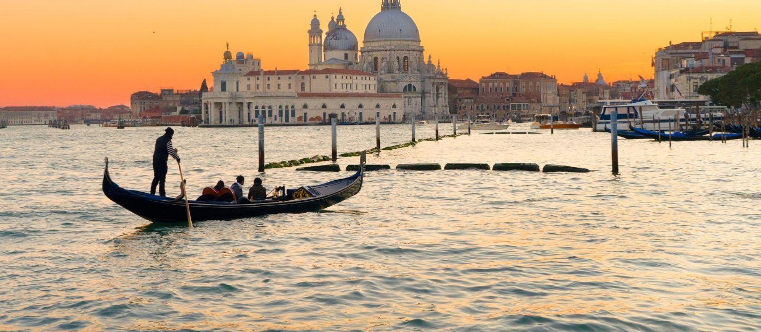 Venedig: Private Gondelfahrt auf dem Canal Grande