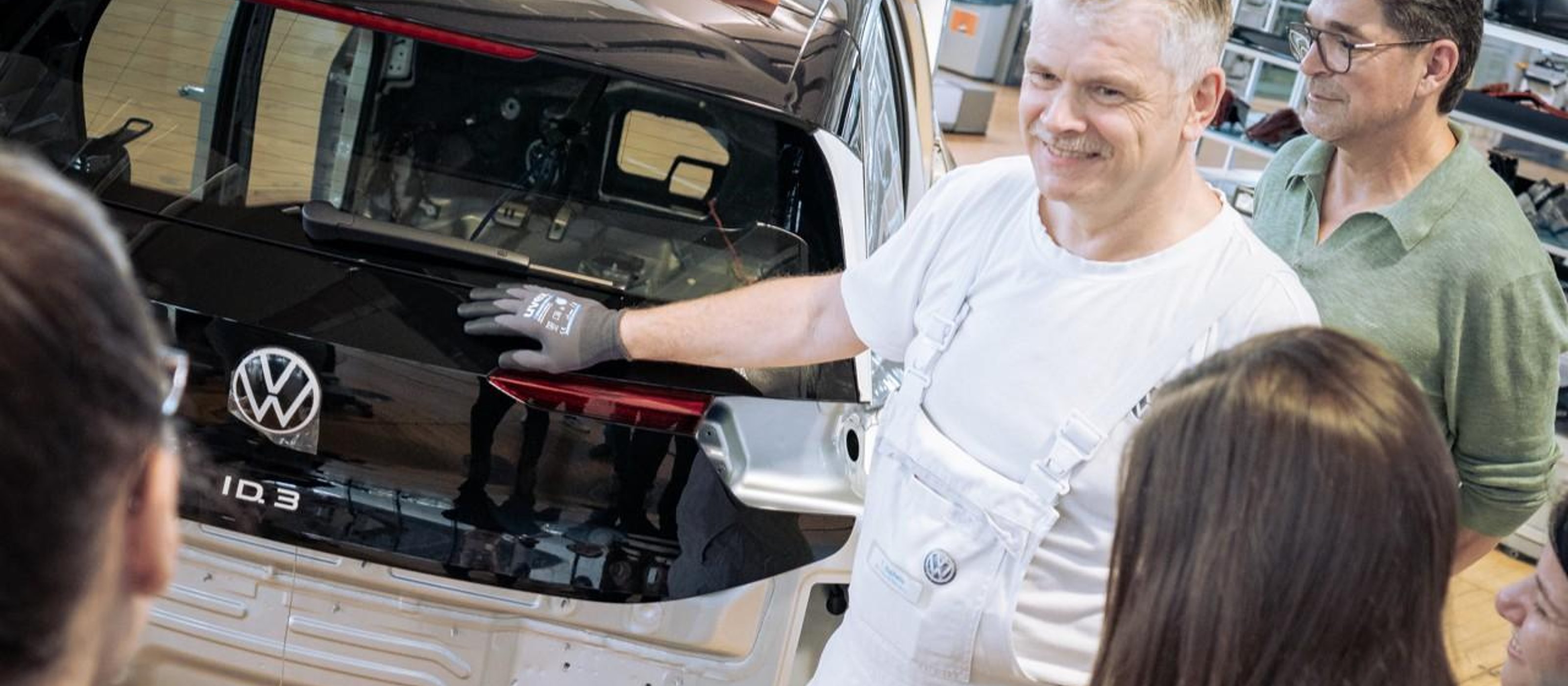 Premium-Tour der Gläsernen Manufaktur von VW