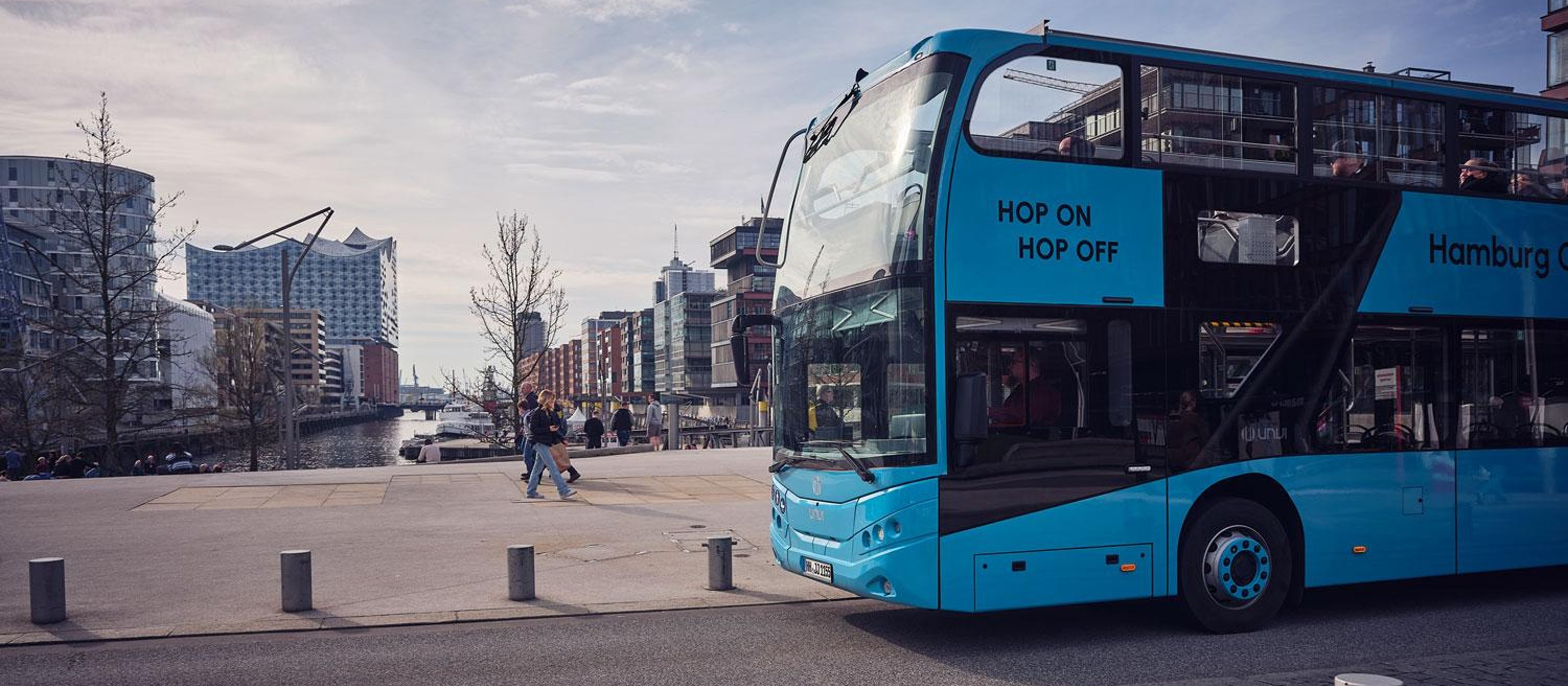 Linie F: Hop-On Hop-Off Bus- und Bootstour