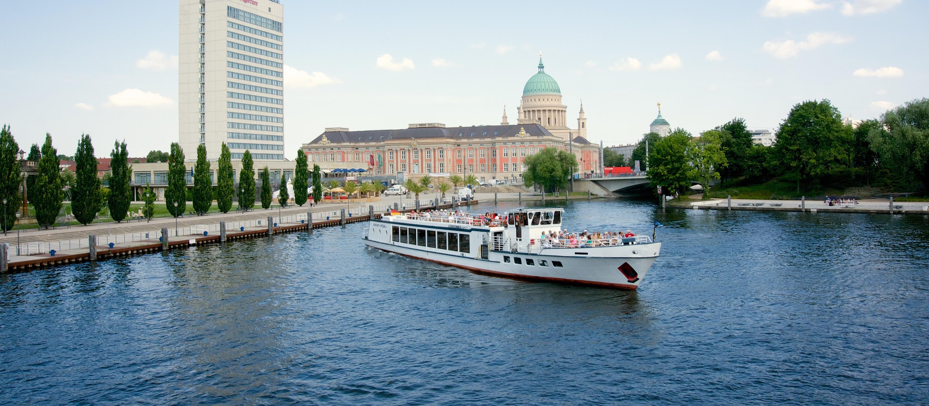 Potsdam Prohlídka paláců lodí 1,5 hodiny -