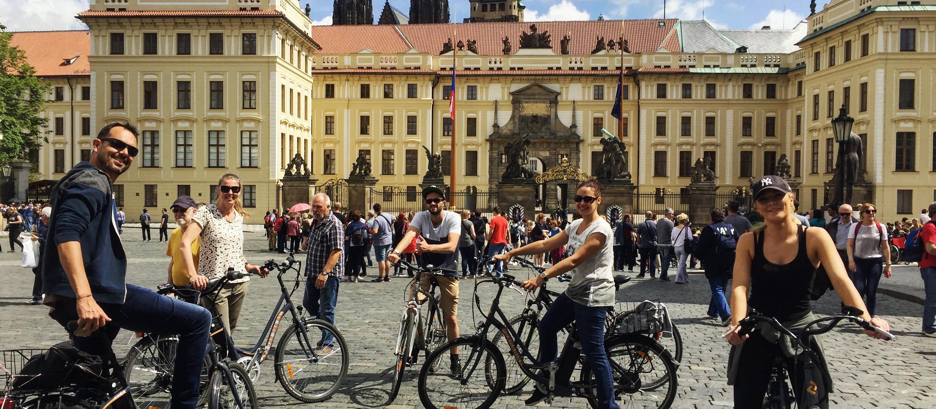 Prag: Elektro-Fahrrad-Stadttour: Burgviertel und Prager Altstadt
