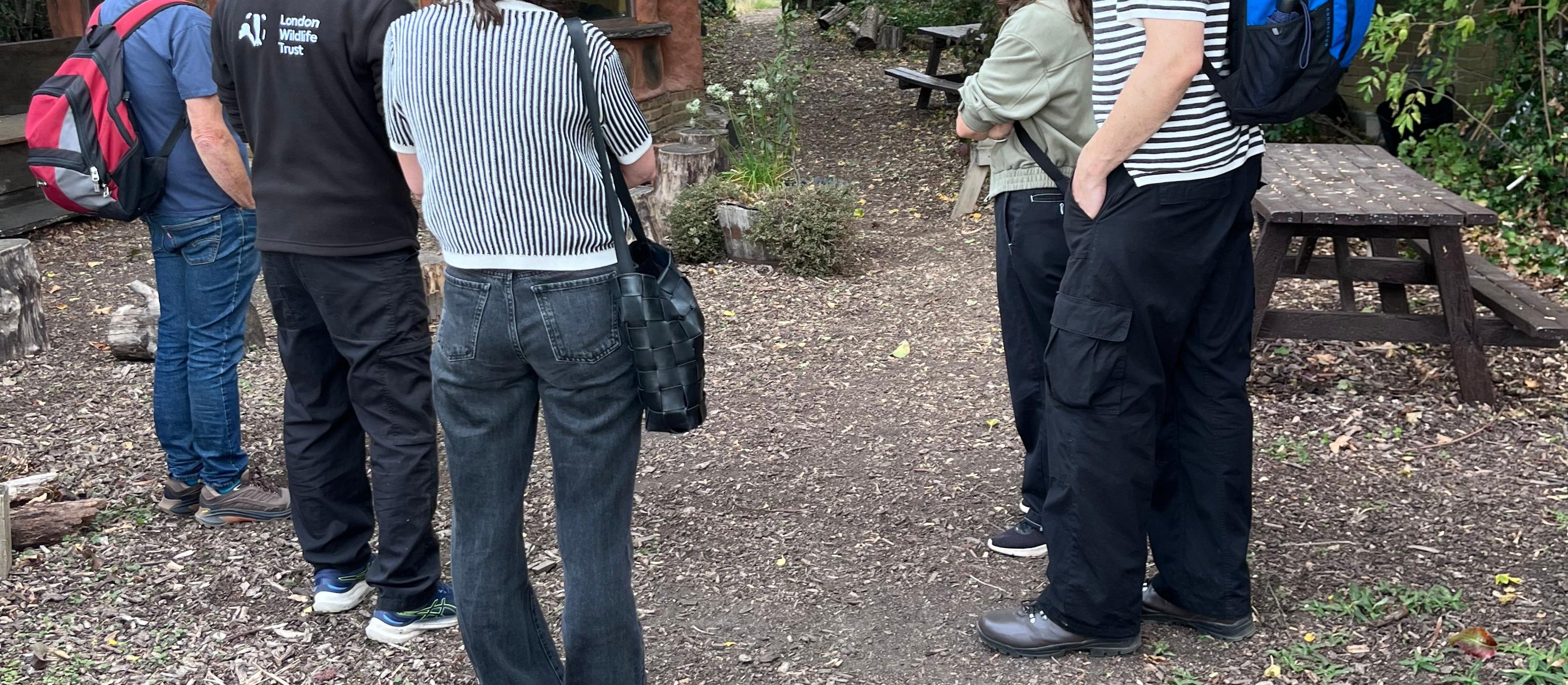 Nord-London Wildtierkorridor-Spaziergang mit Permakultur-Aktivität