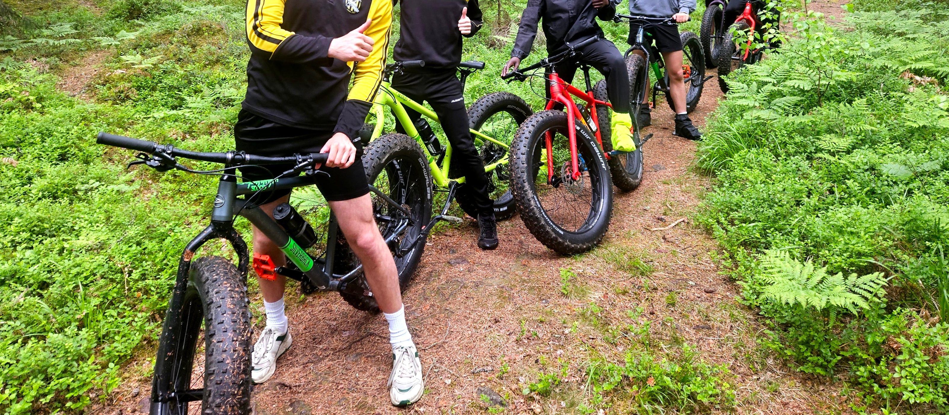 Fatbike-Waldabenteuer mit Mittagessen und Sauna