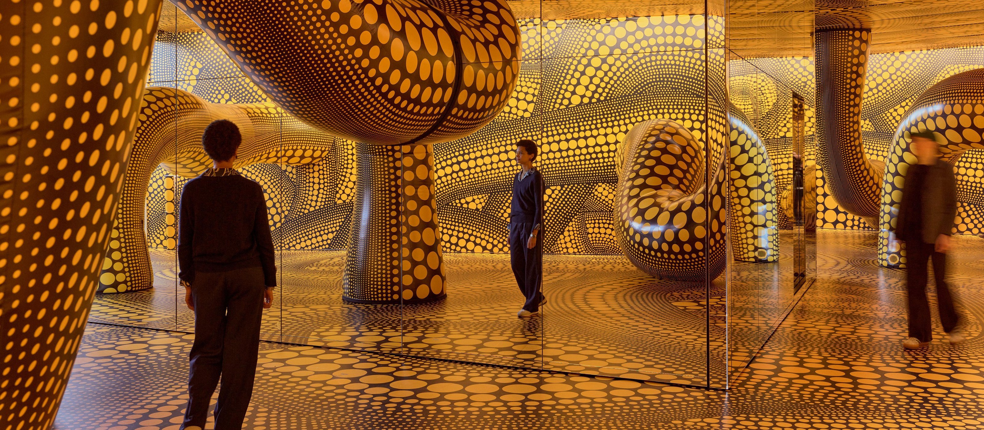 Stedelijk Museum Amsterdam: Beitrag zur Yayoi-Kusama-Retrospektive