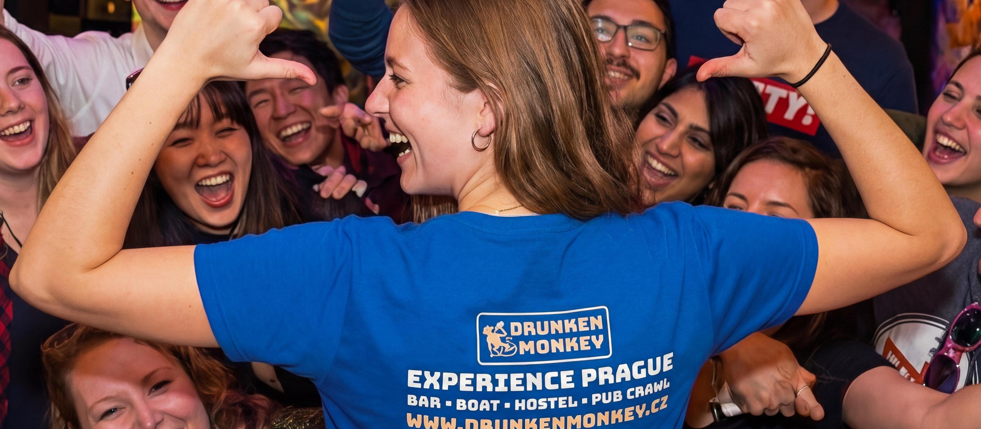 Drunken Monkey Kneipentour, 2 Stunden Open Bar & Duplex