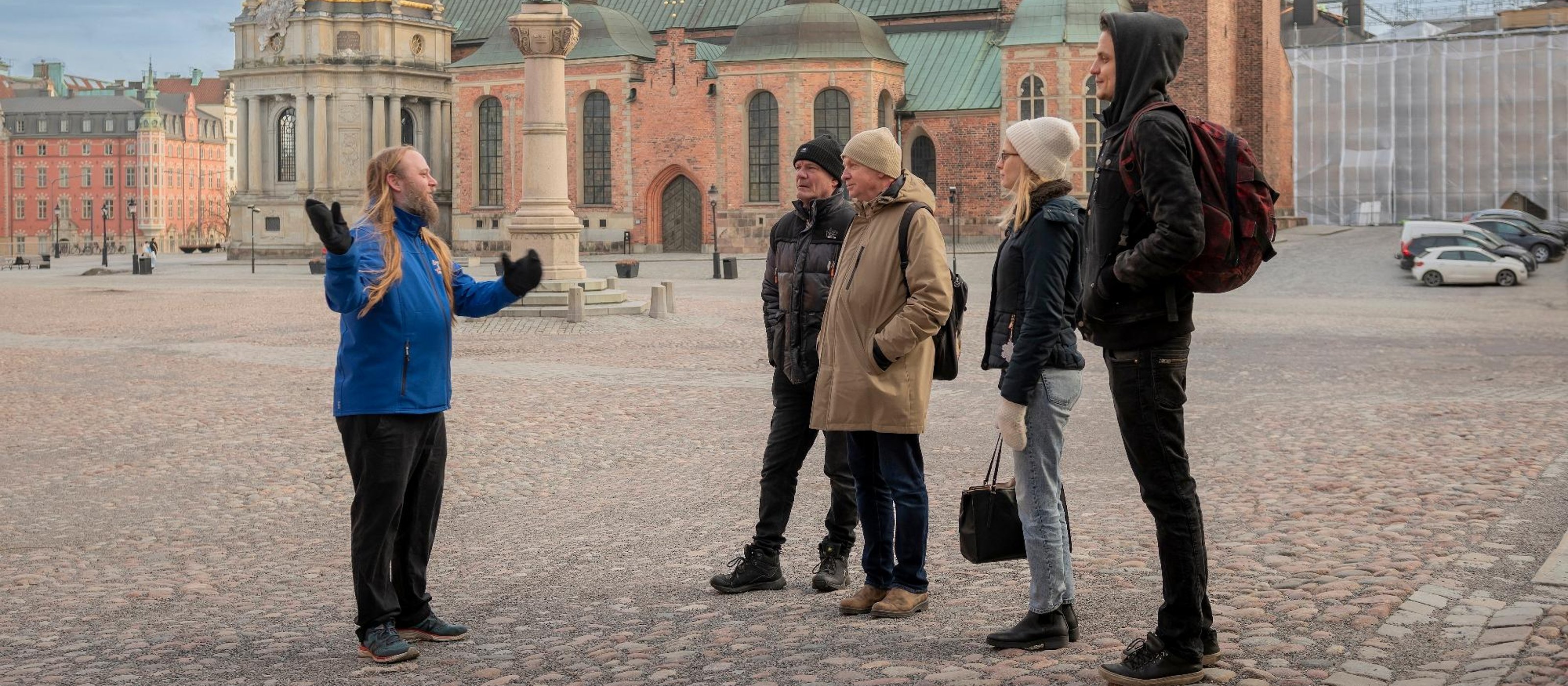 Modern 2h Crime Tour, Stockholm syndrome, heists