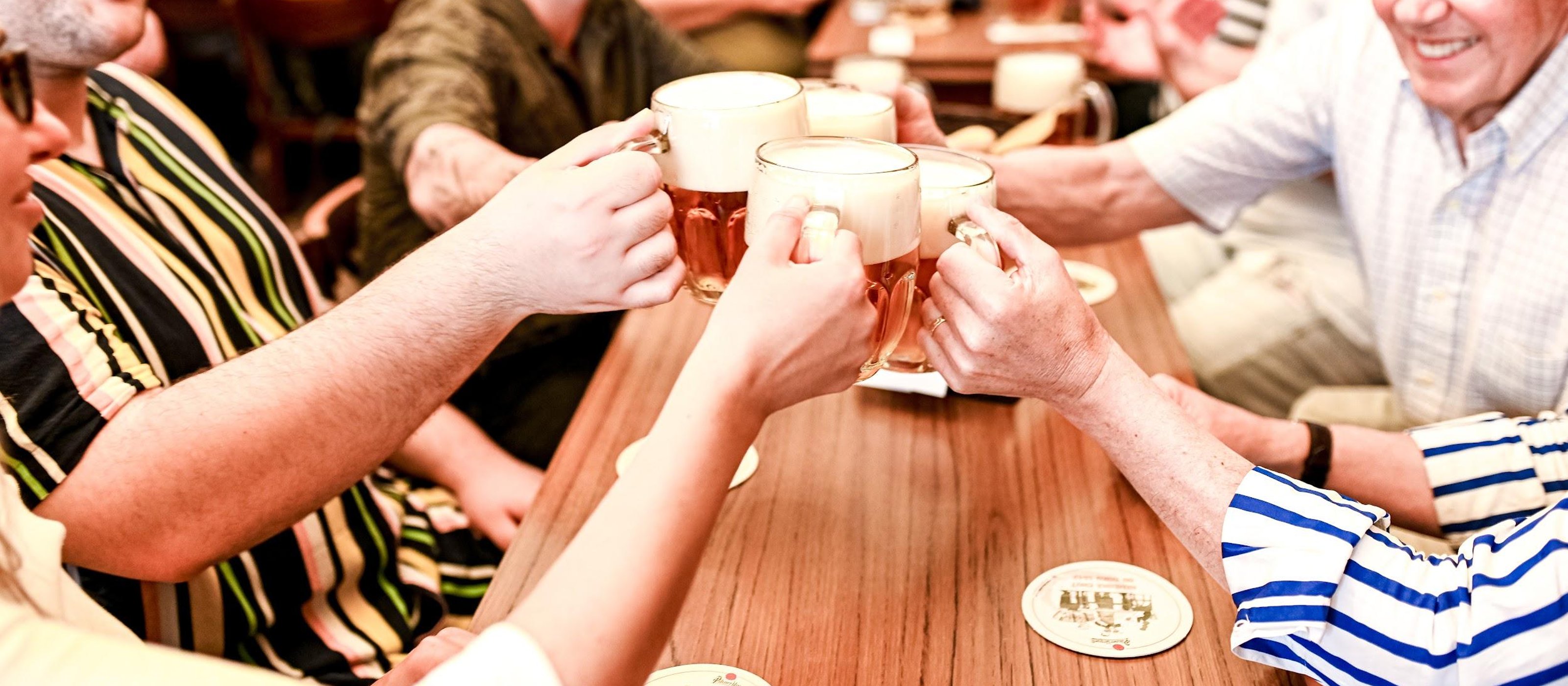 Prag Prag Erster Tag Essenstour: Tschechische Verkostungen, Bier & Altstadt