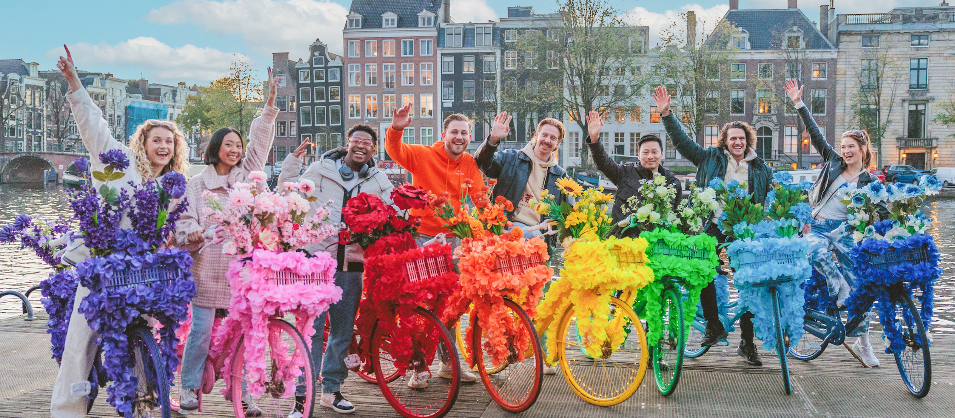 Amsterdam: Erkunden Sie die Grachten auf einer legendären Blumen-Fahrradtour