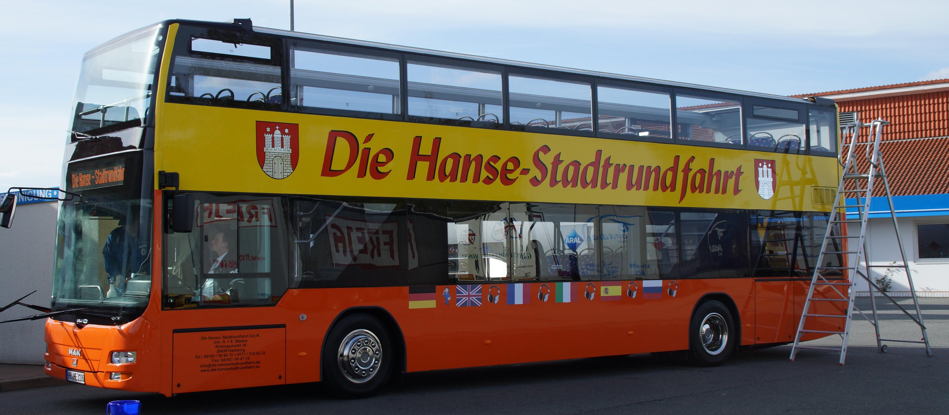 Hop-on/Hop-off Stadtrundfahrt und 1-stündige Hafenrundfahrt