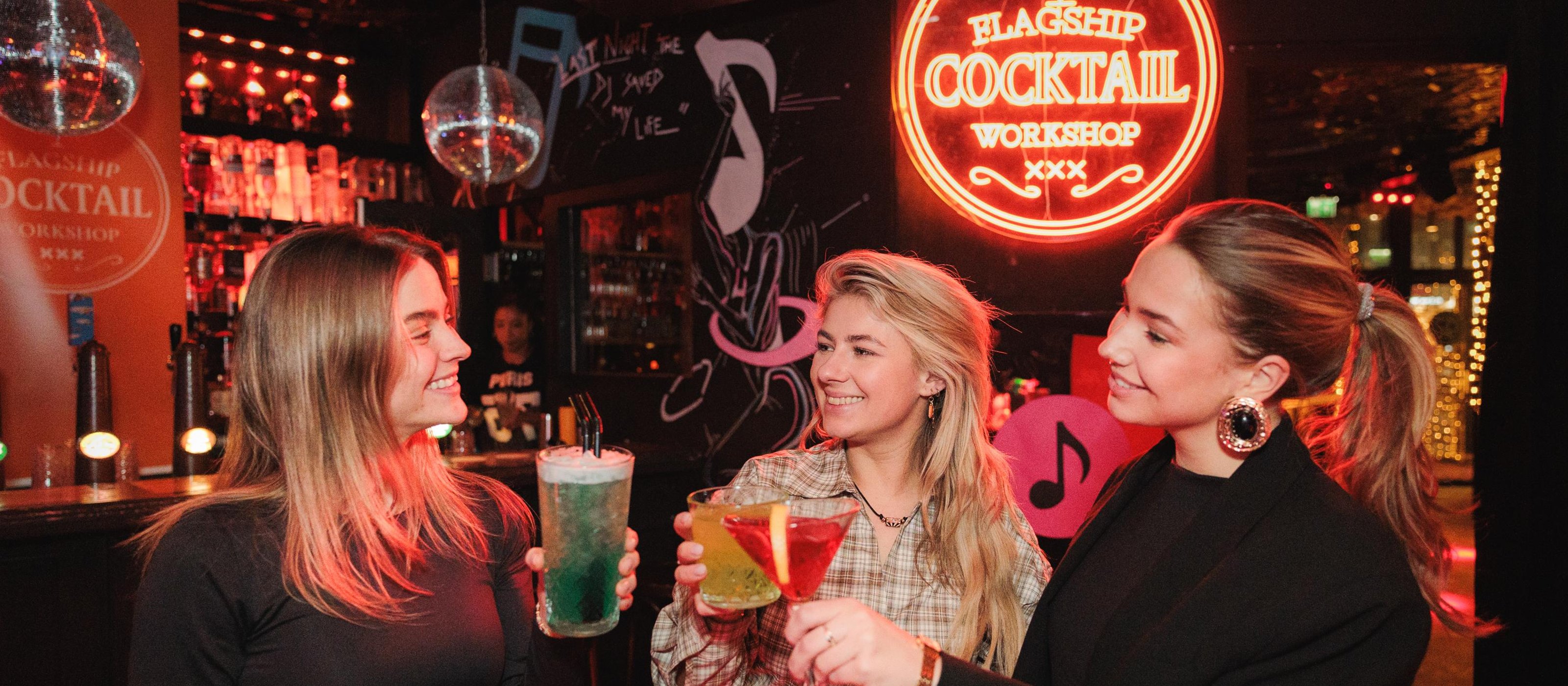 Amsterdam: Cocktail-Workshop am Rembrandtplein