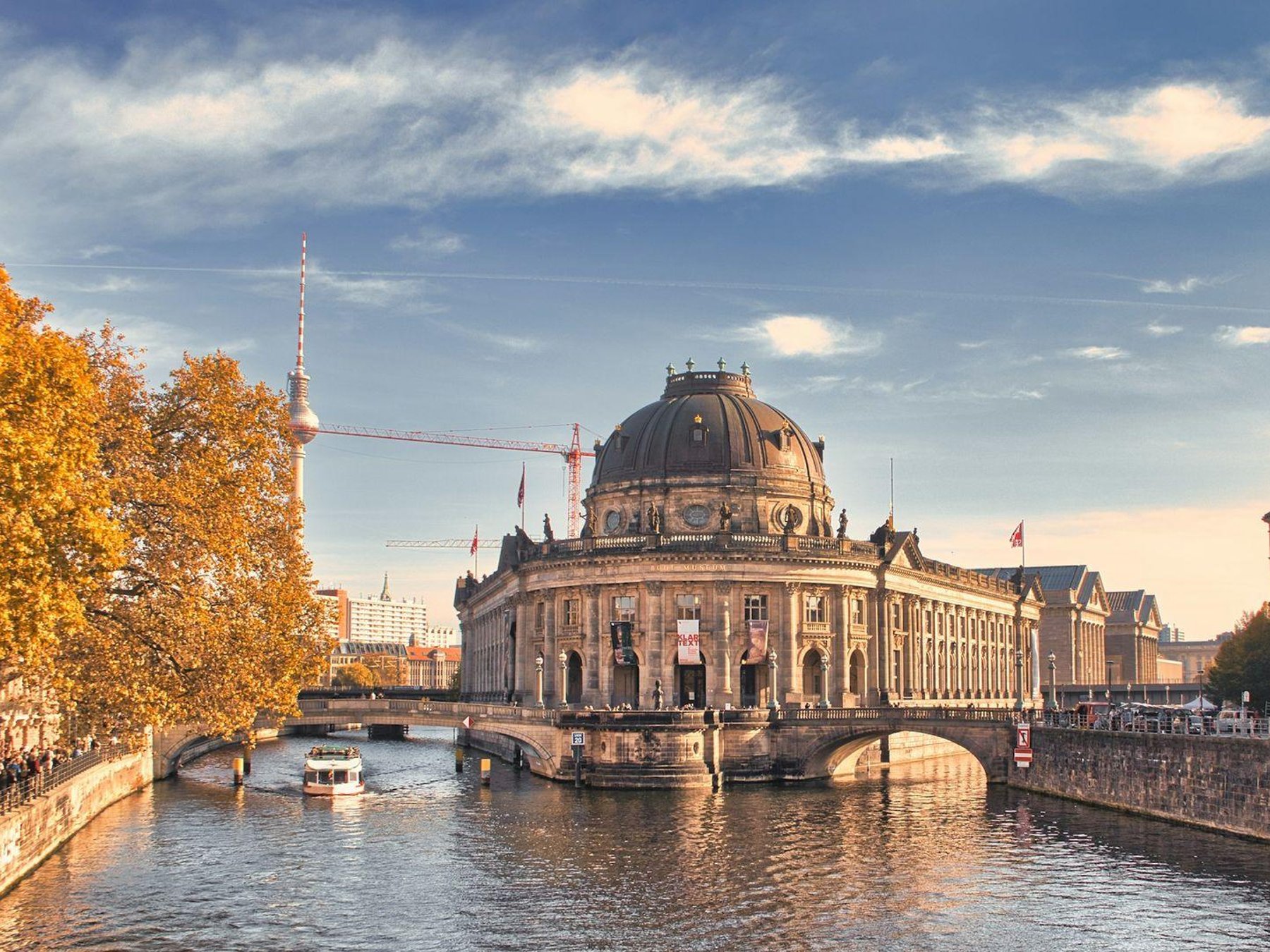 Museum Island Ticket & City Sights Digital TourPrivate group