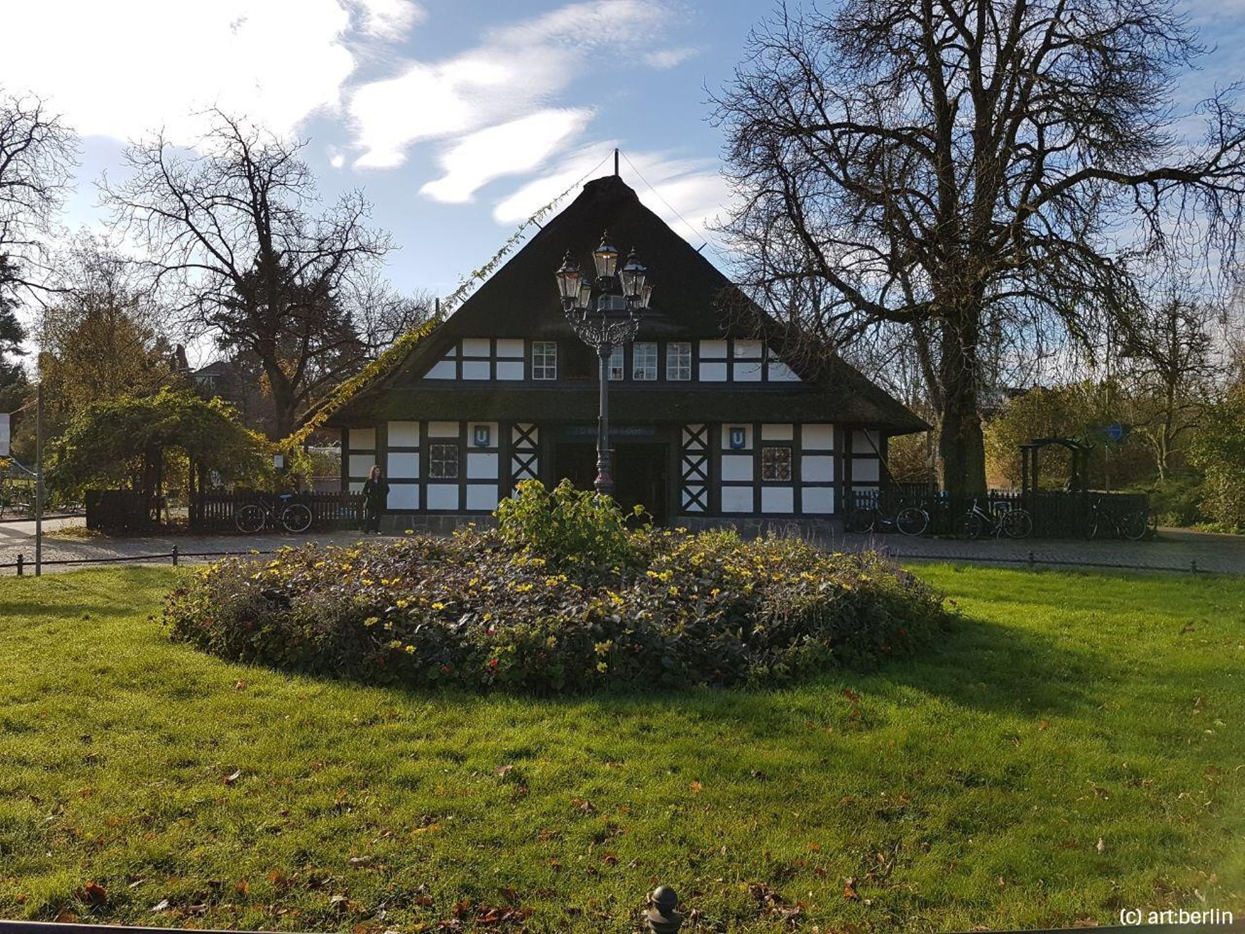 Dahlem Tour: Villen und Wissenschaft, Felder und Alliierte
