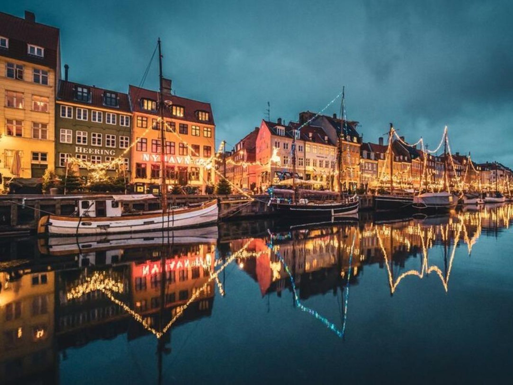 Kopenhagen: Private Bootsfahrt mit Kuchen und Getränken