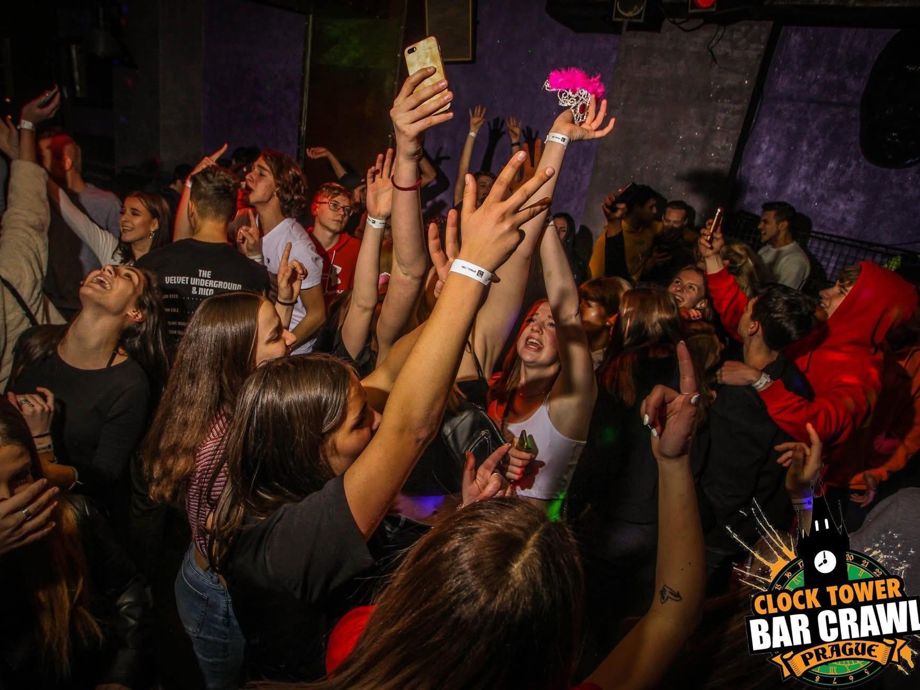 Prag Kneipentour mit mehreren Bars & Begrüßungsshots