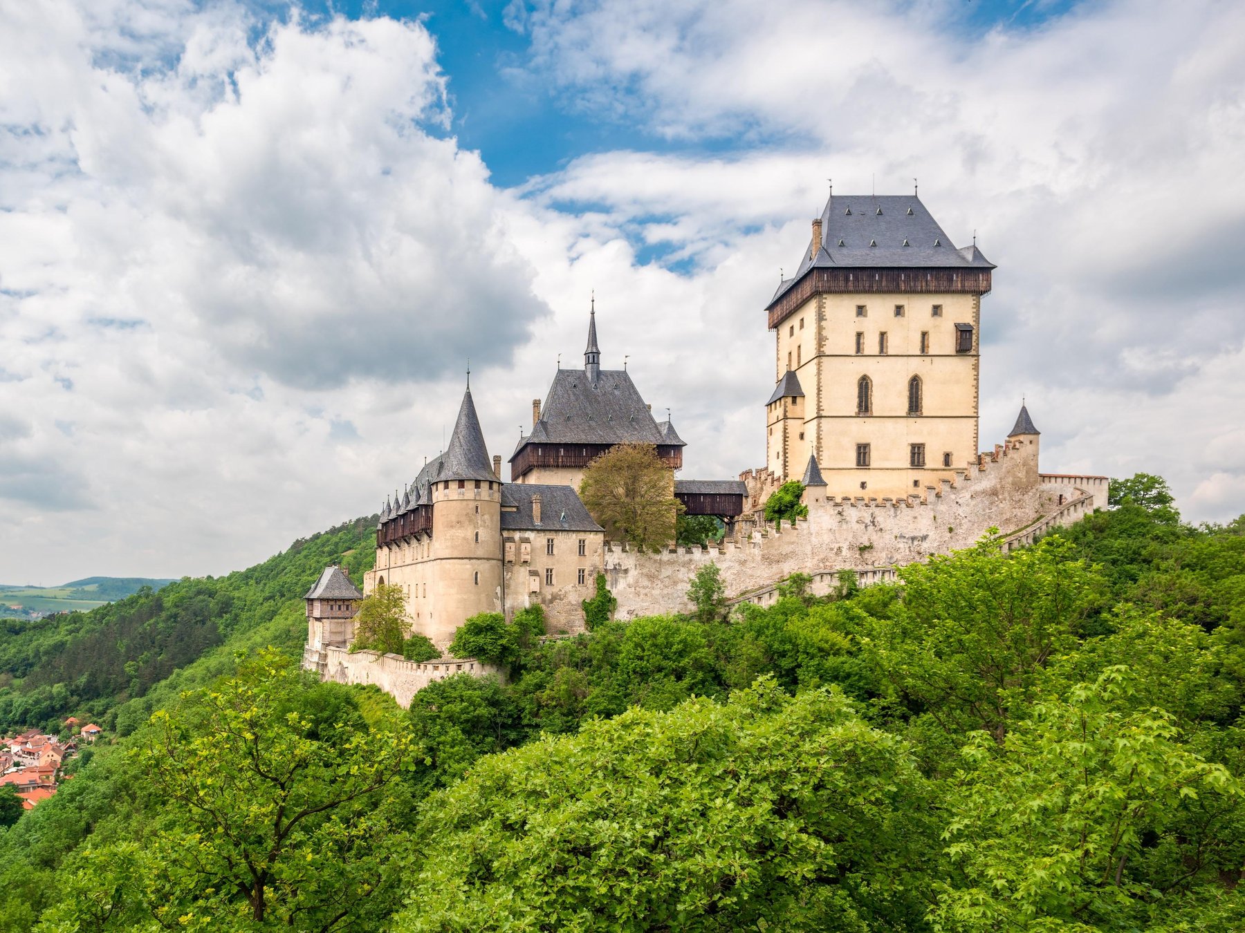 Prag Burg Karlštejn und Tschechischer Grand Canyon Tour (semi)privat
