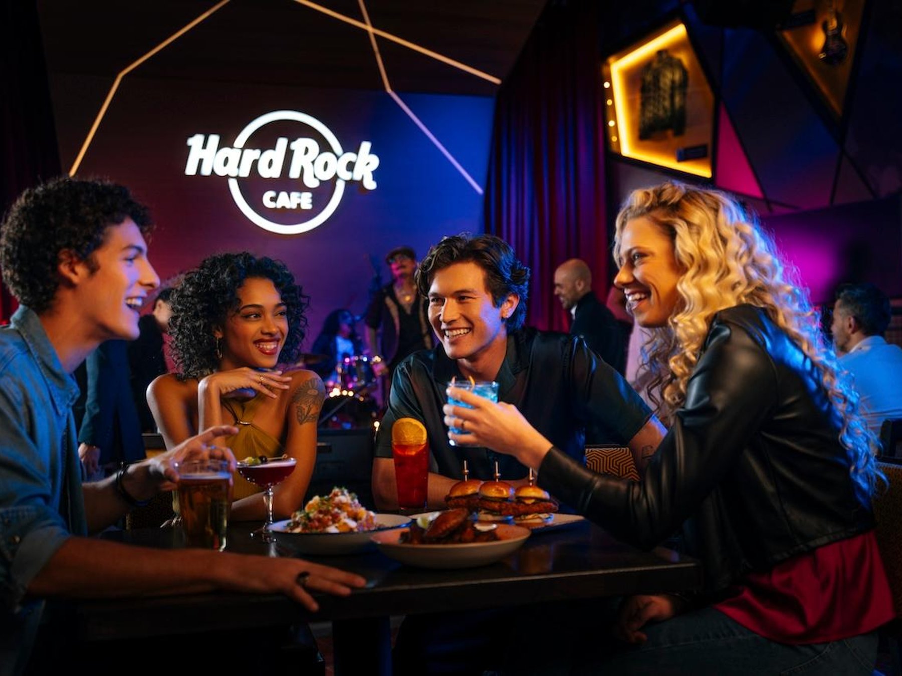 Mittag- oder Abendessen im berühmten Hard Rock Cafe