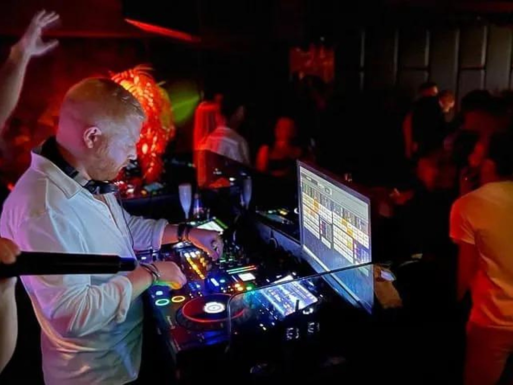 Silvester Kneipentour Party und VIP Club Eintritt