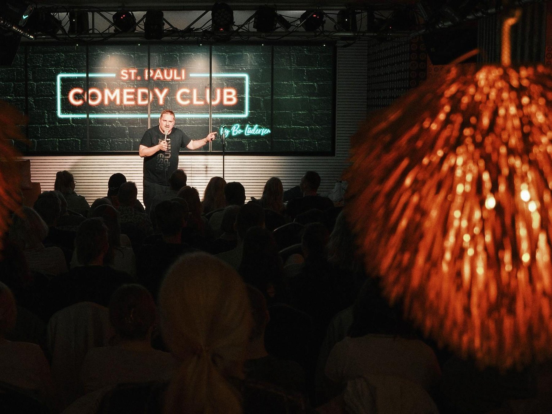 Hamburg: Live-Stand-up-Comedy in Hamburgs erstem Comedy-ClubDeutsch