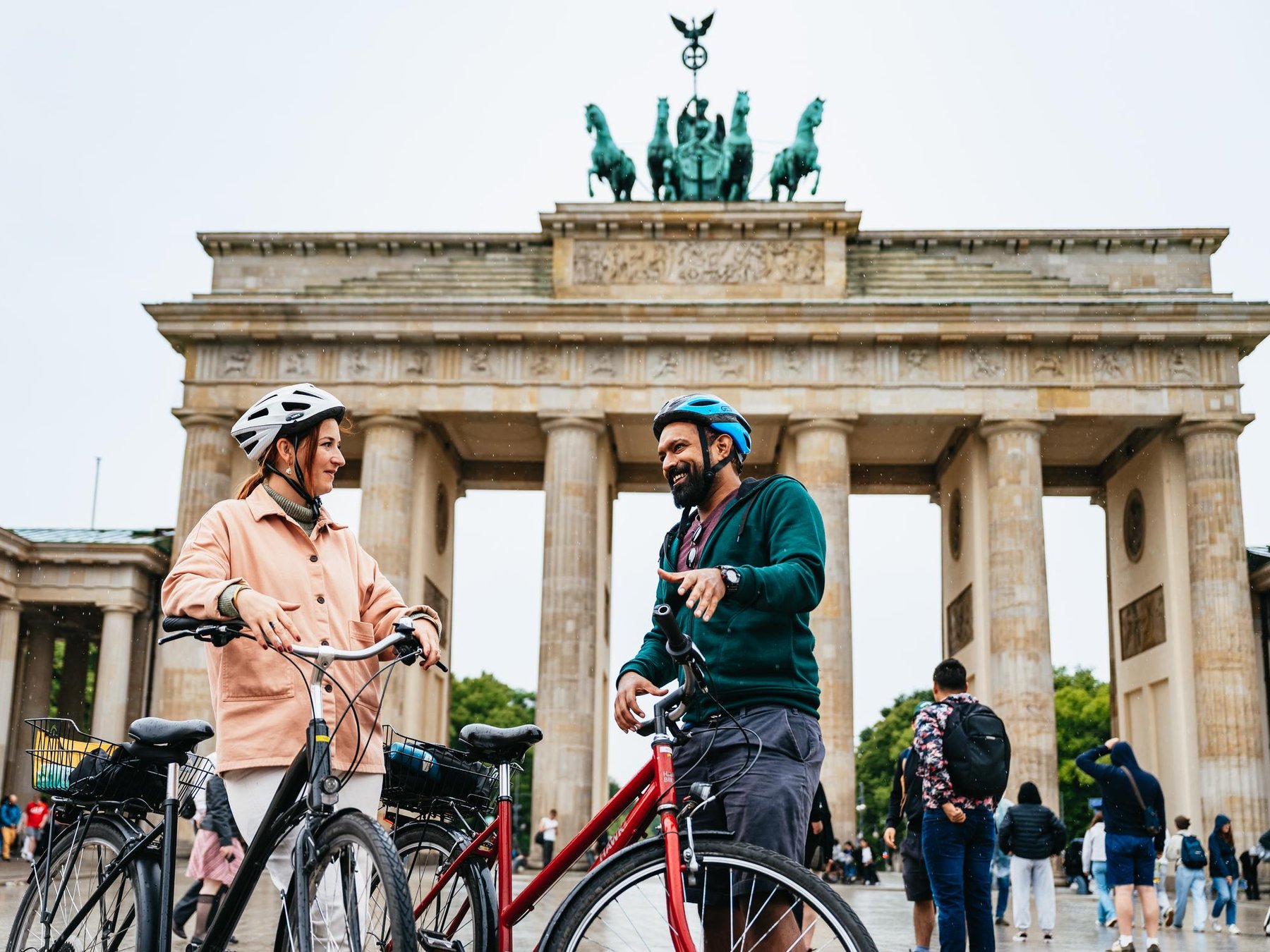 Berlin: City Highlights Bike Tour
