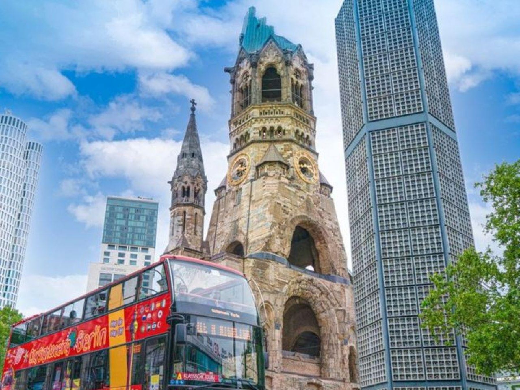 Red Sightseeing Berlin: 48-Stunden Hop-on Hop-off Bus + Bootstour