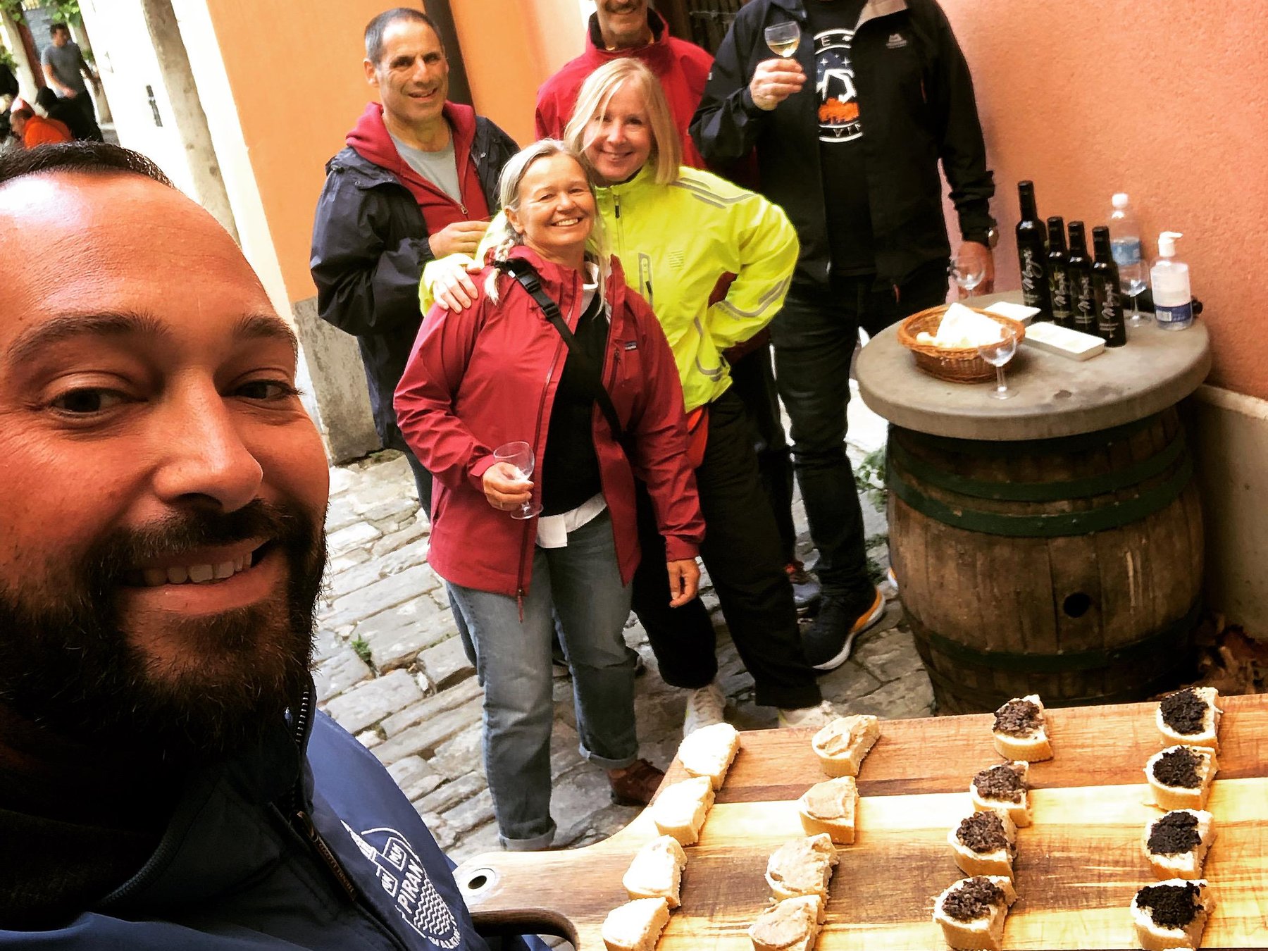 PiranRundgang mit lokaler Wein- und Essensverkostung