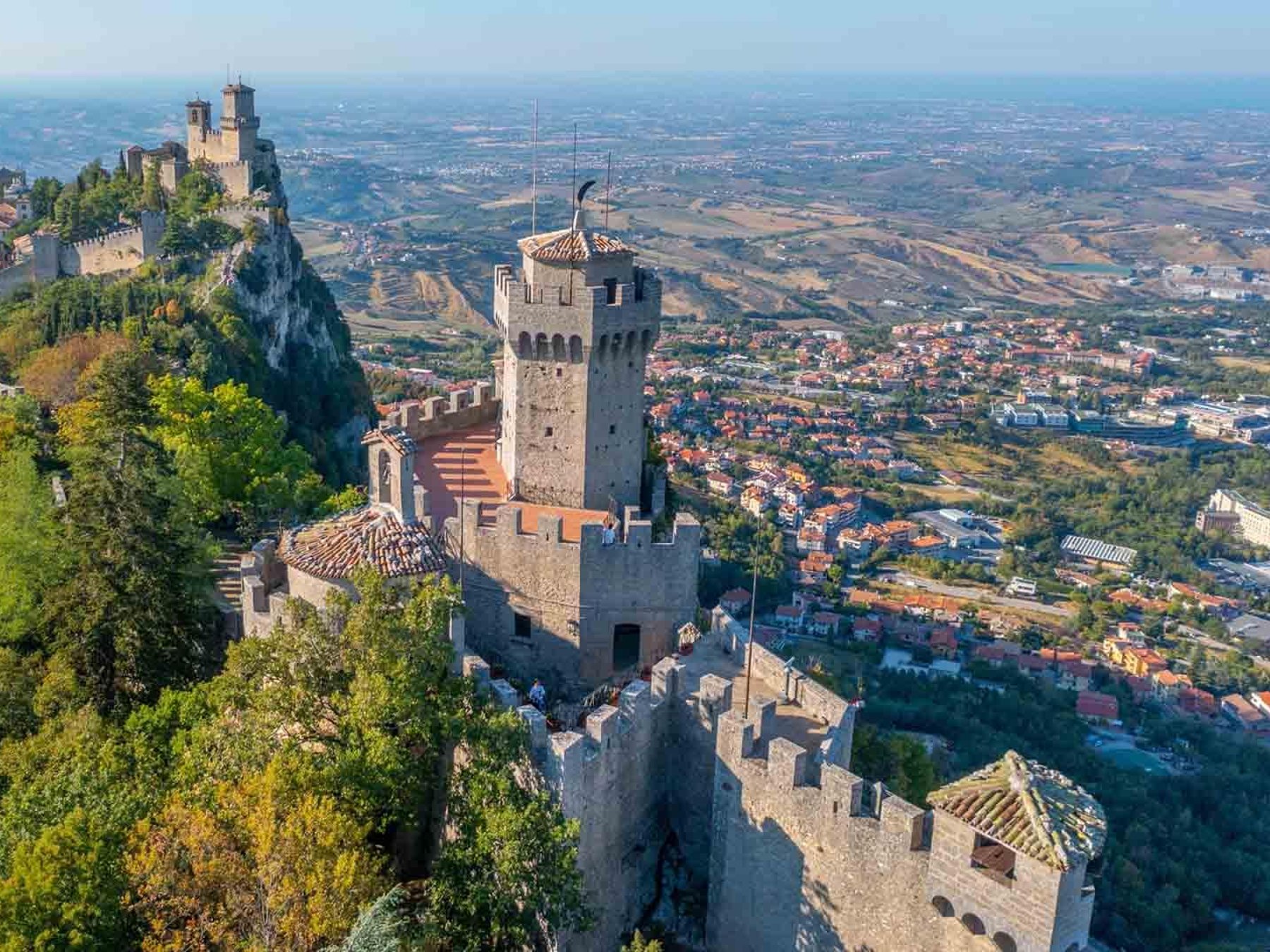 San Marino San Marino in kleiner Gruppe: Geführte Tour mit einem Pass für 7 Museen und Türme
