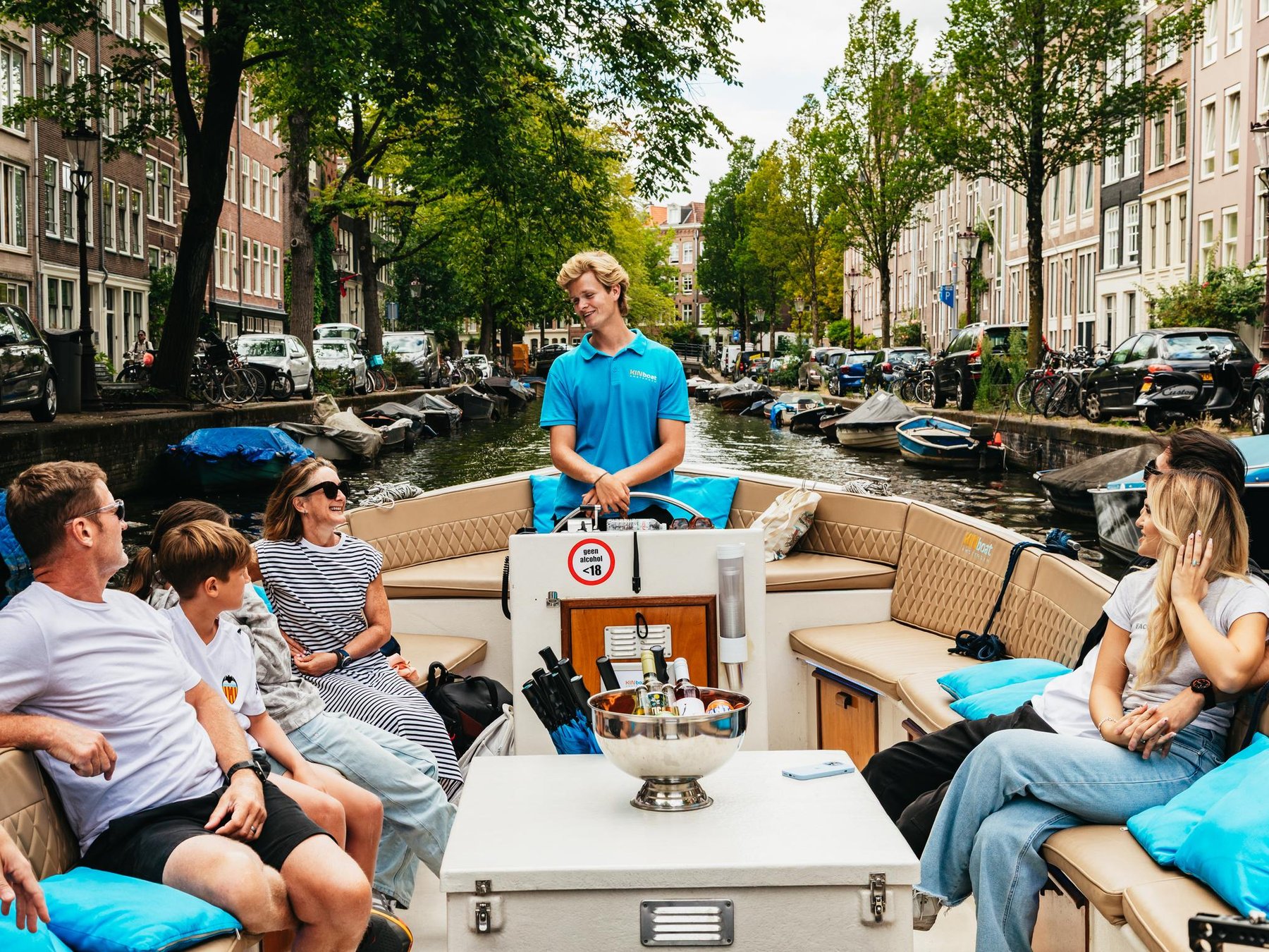 Amsterdam: Luxuriöse Bootstour auf offenem Boot mit Bar an Bord