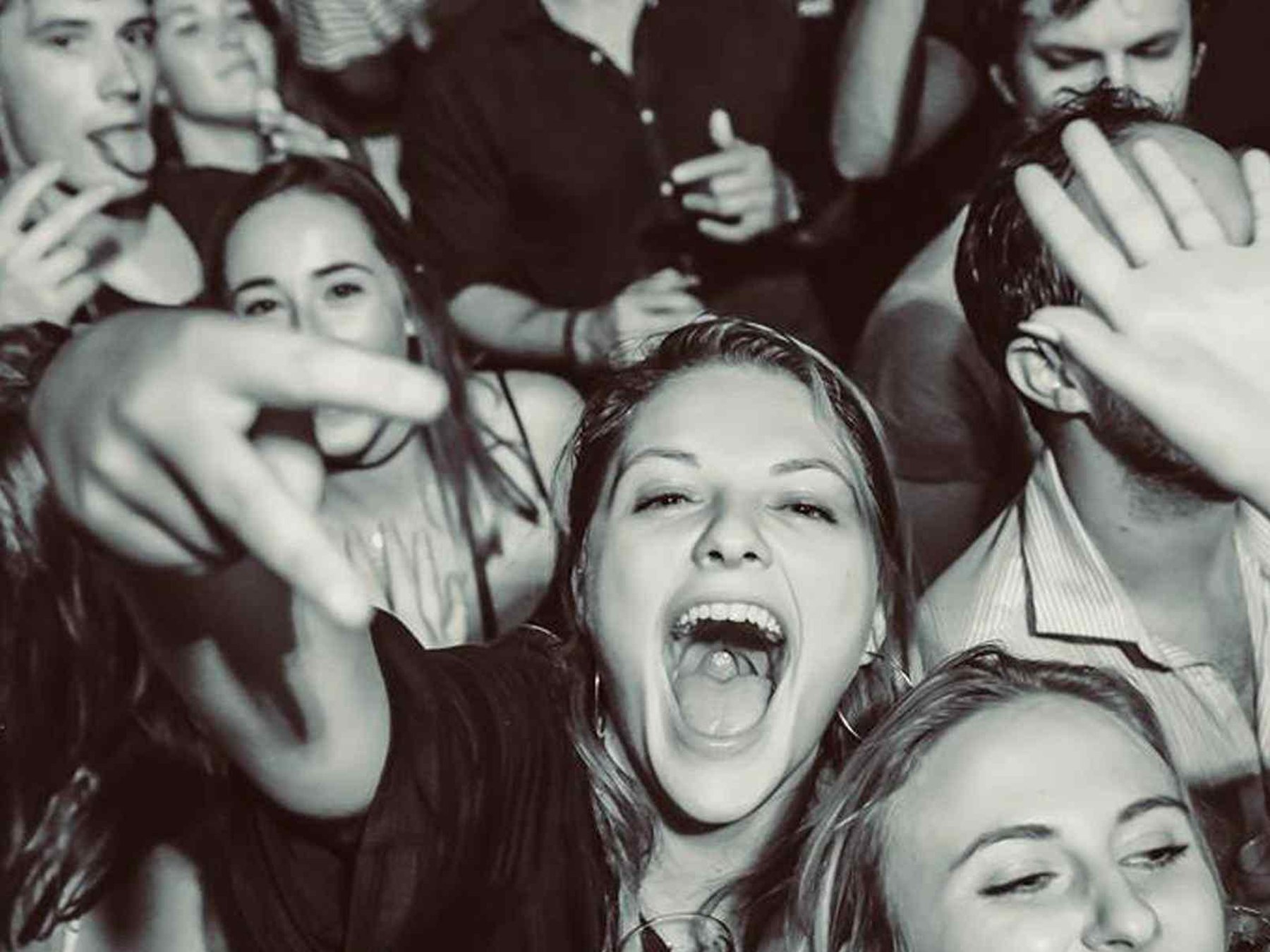 Barcelona: Geführte Nachtleben-Tour mit VIP-Club-Eintritt