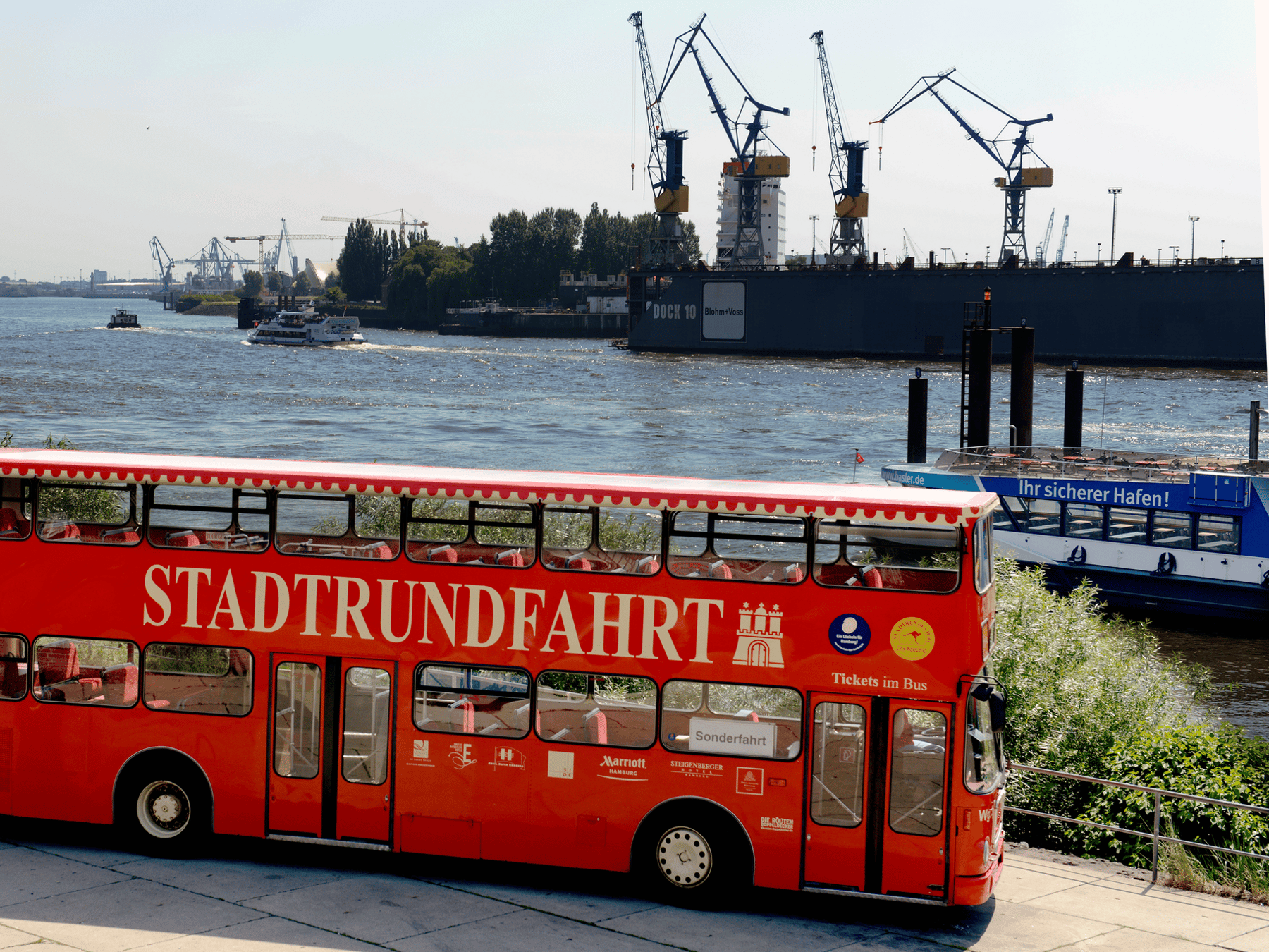 Hamburg Entdeckung: Bustour mit Hafen- & Alsterrundfahrt