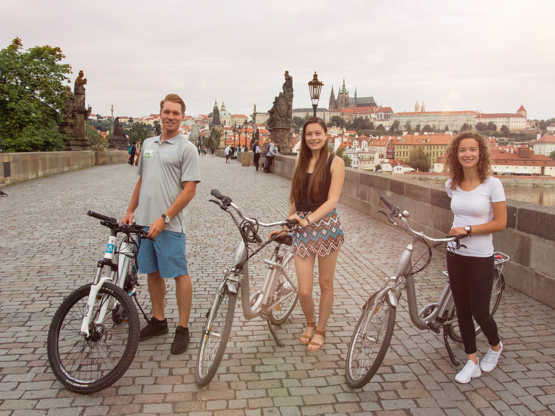Prag: Kleine Gruppe oder private E-Bike-Stadttour