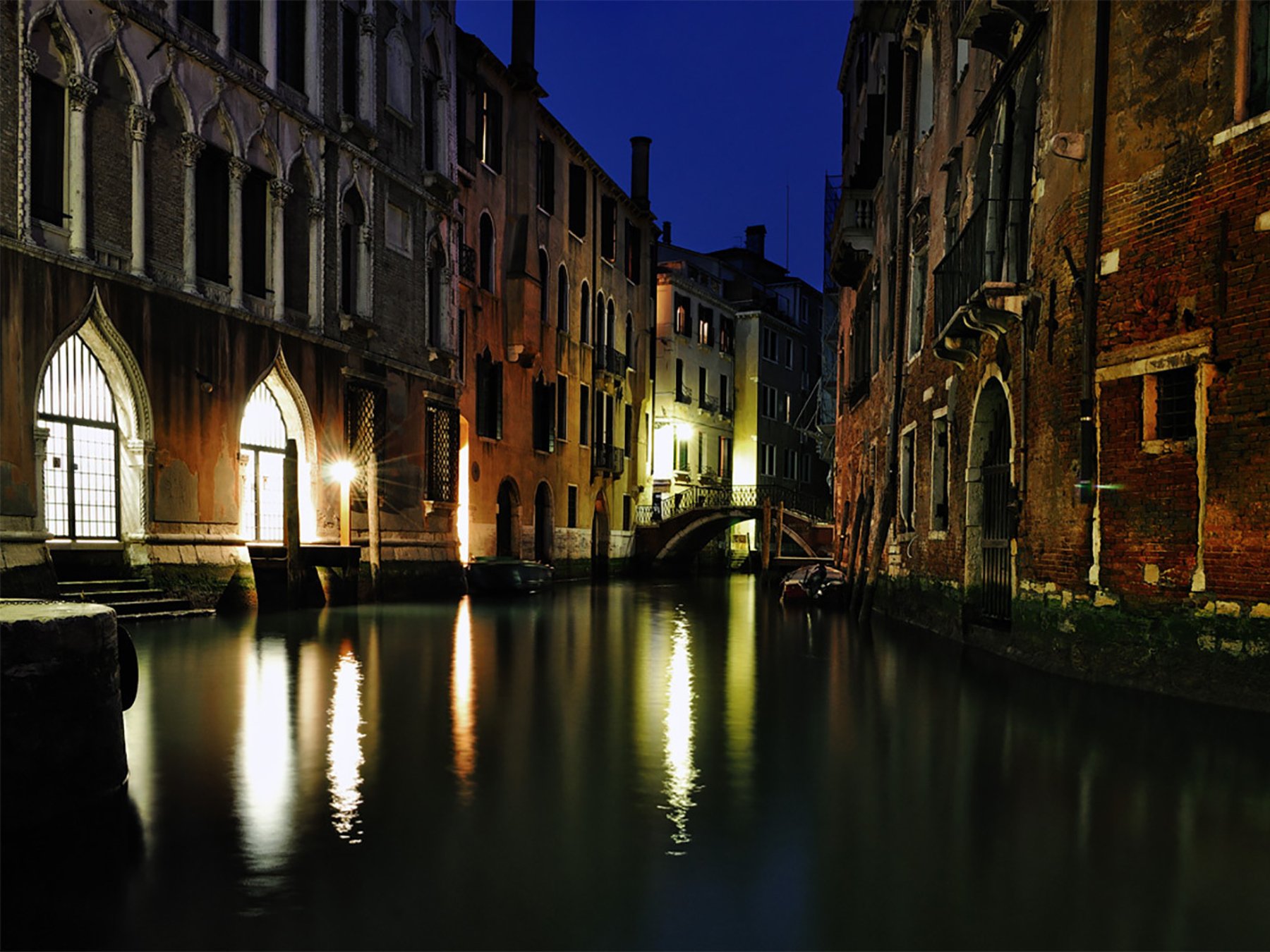 In VenedigGeistertour zum Rialto und Markusplatz1h 30m