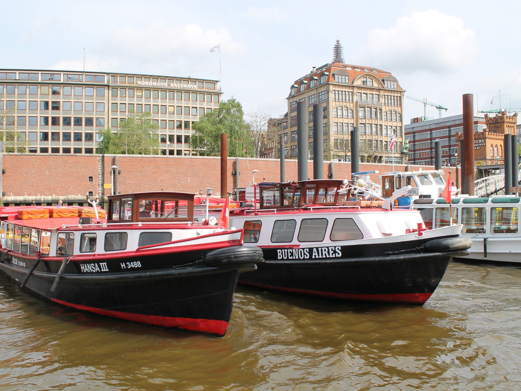Hamburg: 1-stündige Bootstour + Audioguide