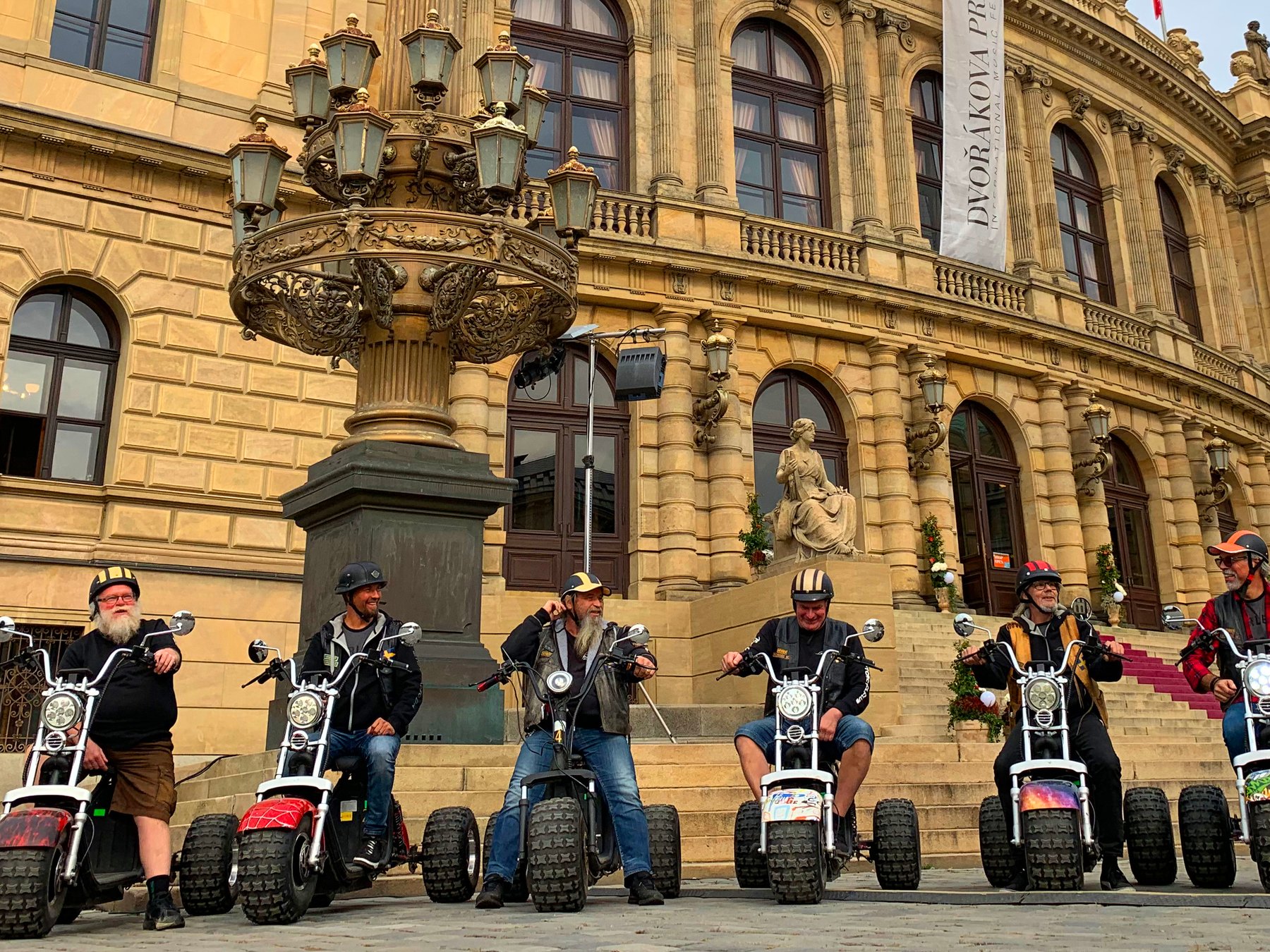 Prag: City Highlights Geführte Elektro-Dreirad TourDeutsch