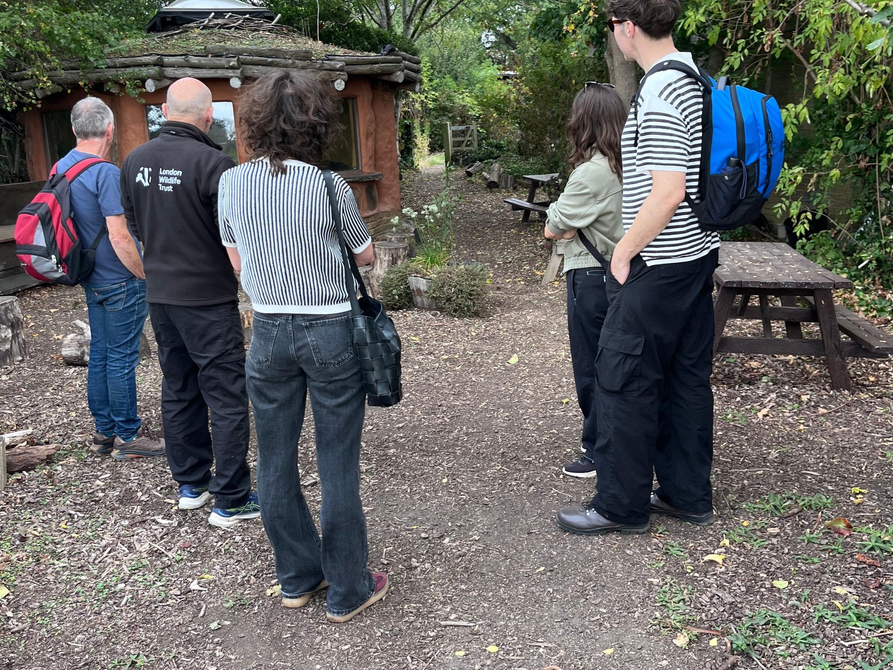 Nord-London Wildtierkorridor-Spaziergang mit Permakultur-Aktivität