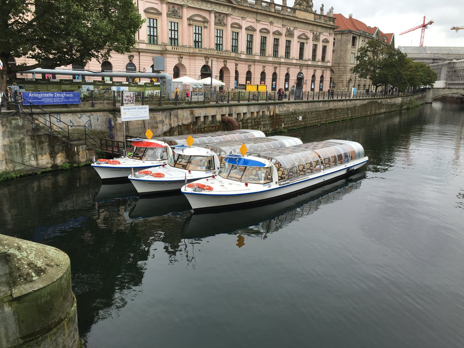 Berlin 1-stündige Elektroboot-Kreuzfahrt nahe der Museumsinsel